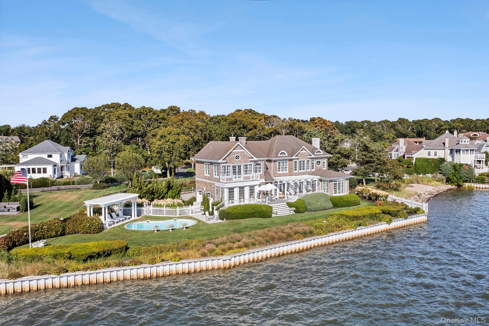 19 Canal Way, Hampton Bays, NY 11946