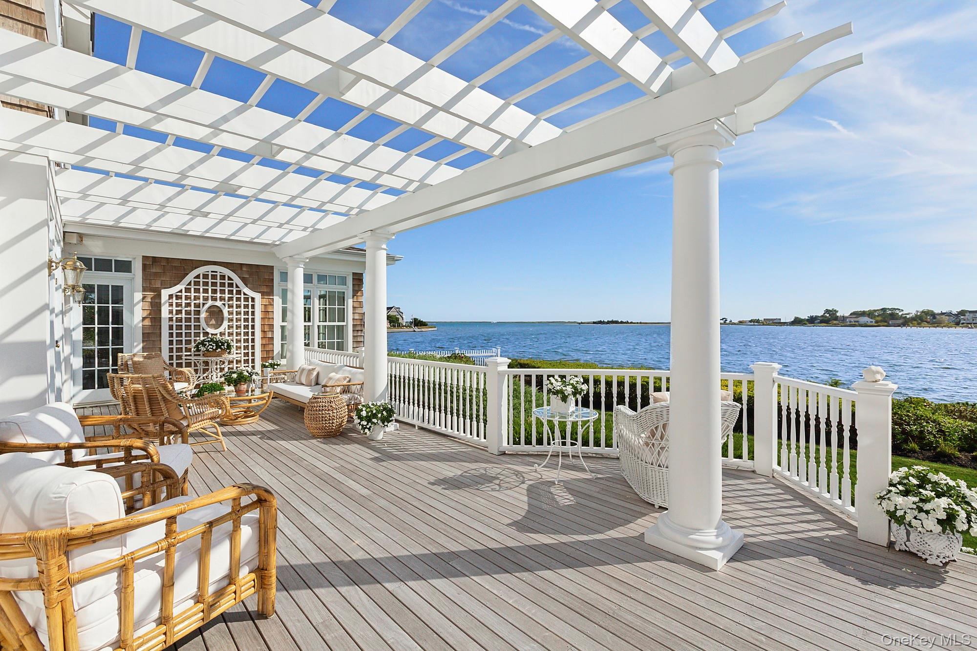 19 Canal Way, Hampton Bays, NY 11946