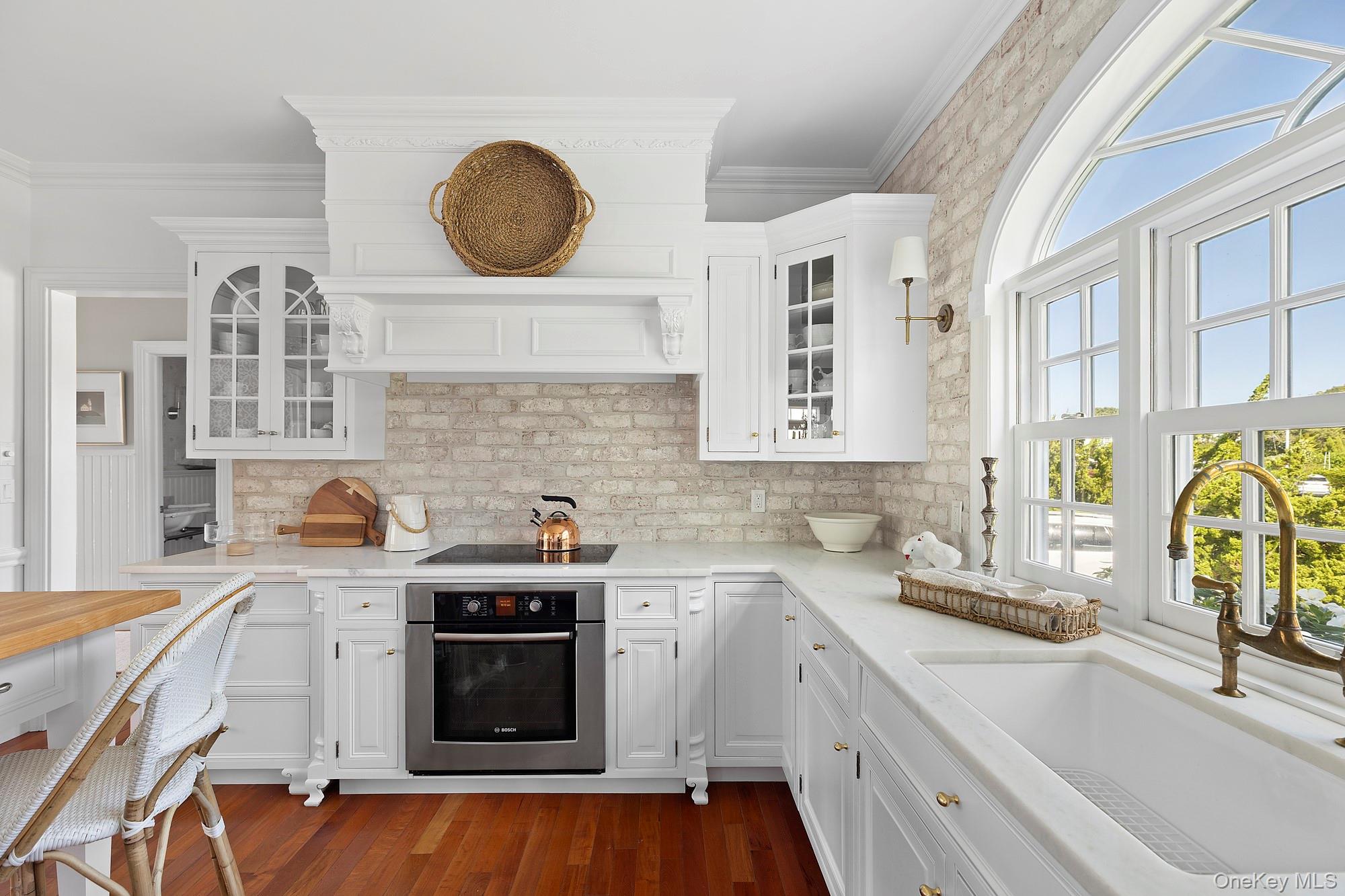 19 Canal Way, Hampton Bays, NY 11946