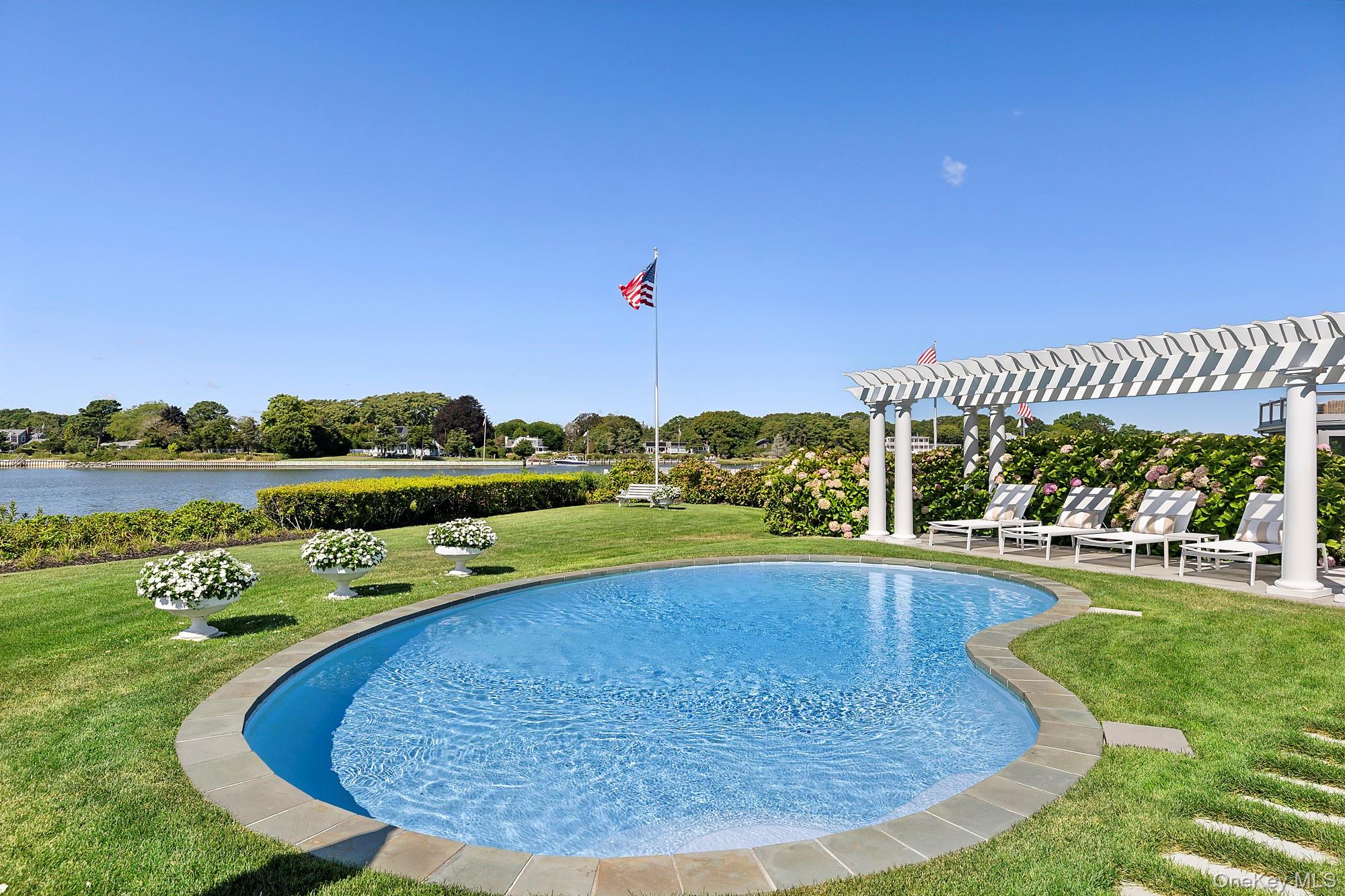 19 Canal Way, Hampton Bays, NY 11946