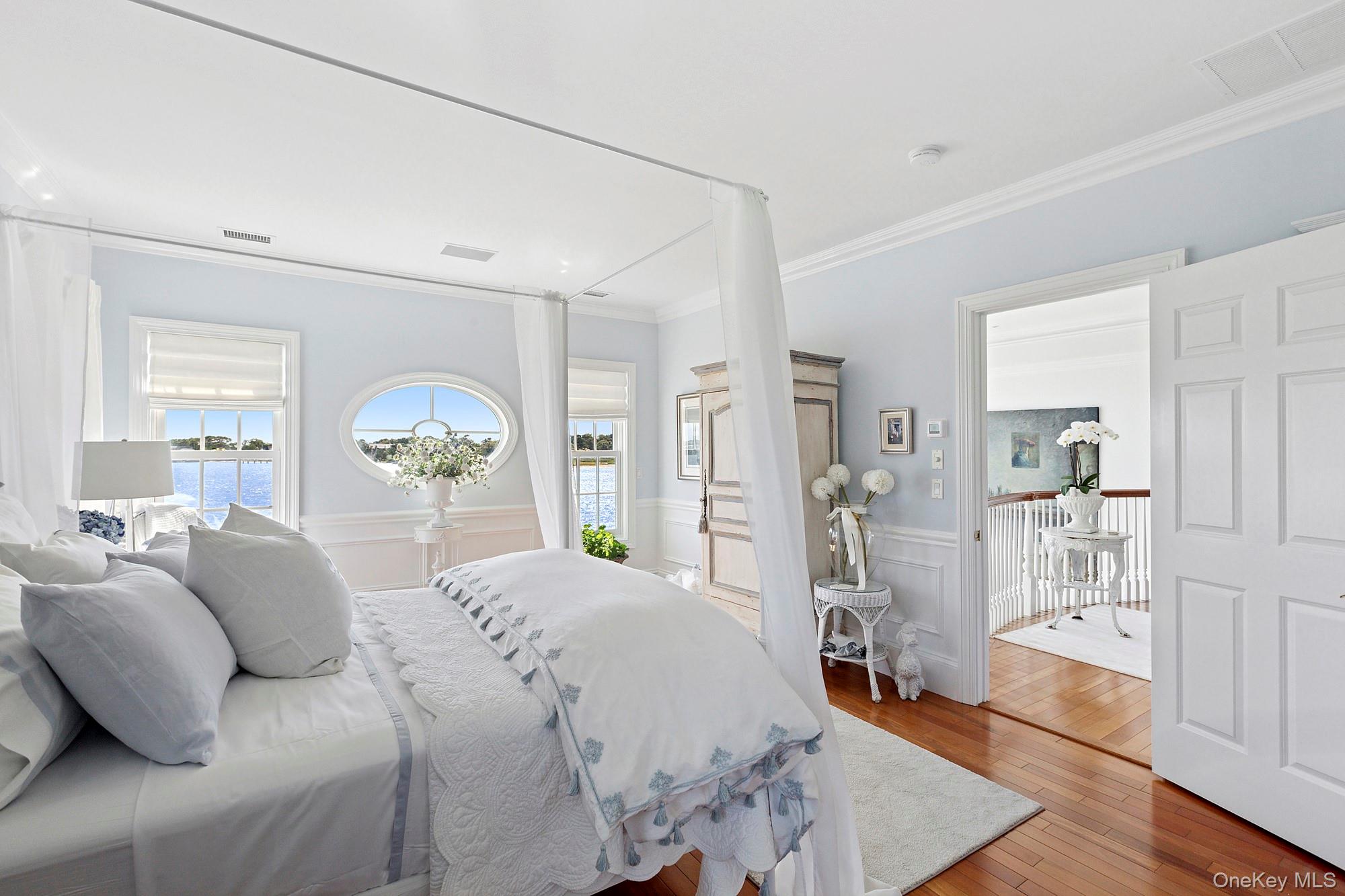 19 Canal Way, Hampton Bays, NY 11946