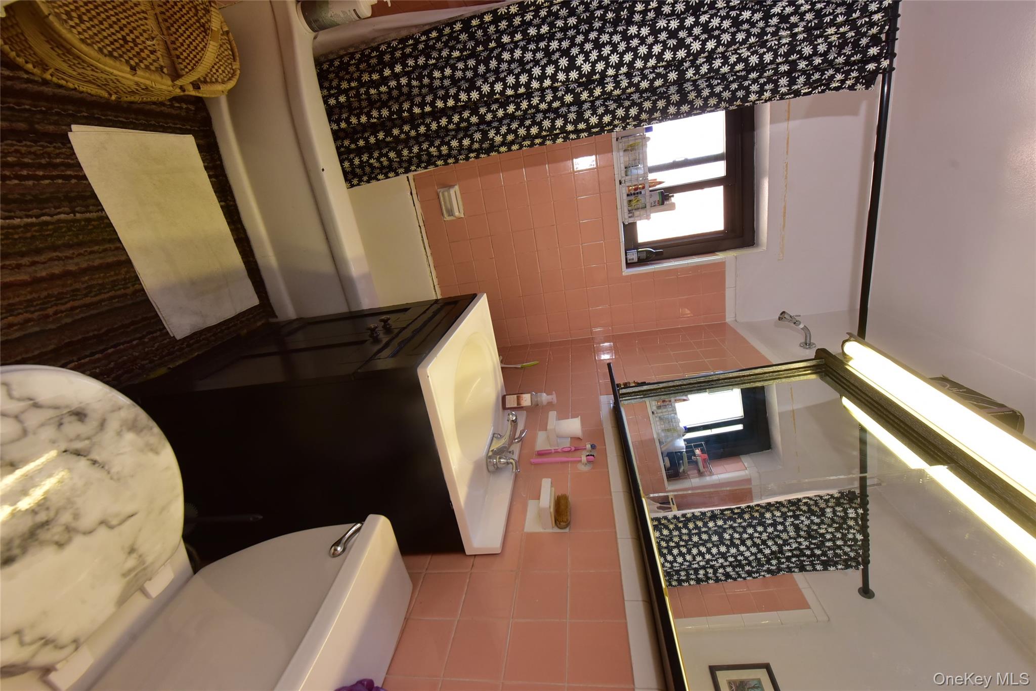 204-15 Foothill Avenue # B77, Hollis, NY 11423