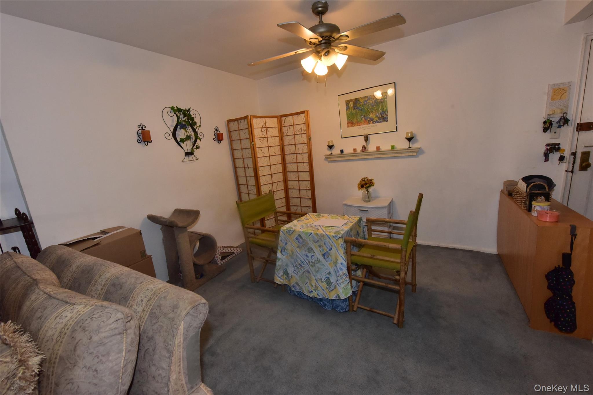 204-15 Foothill Avenue # B77, Hollis, NY 11423