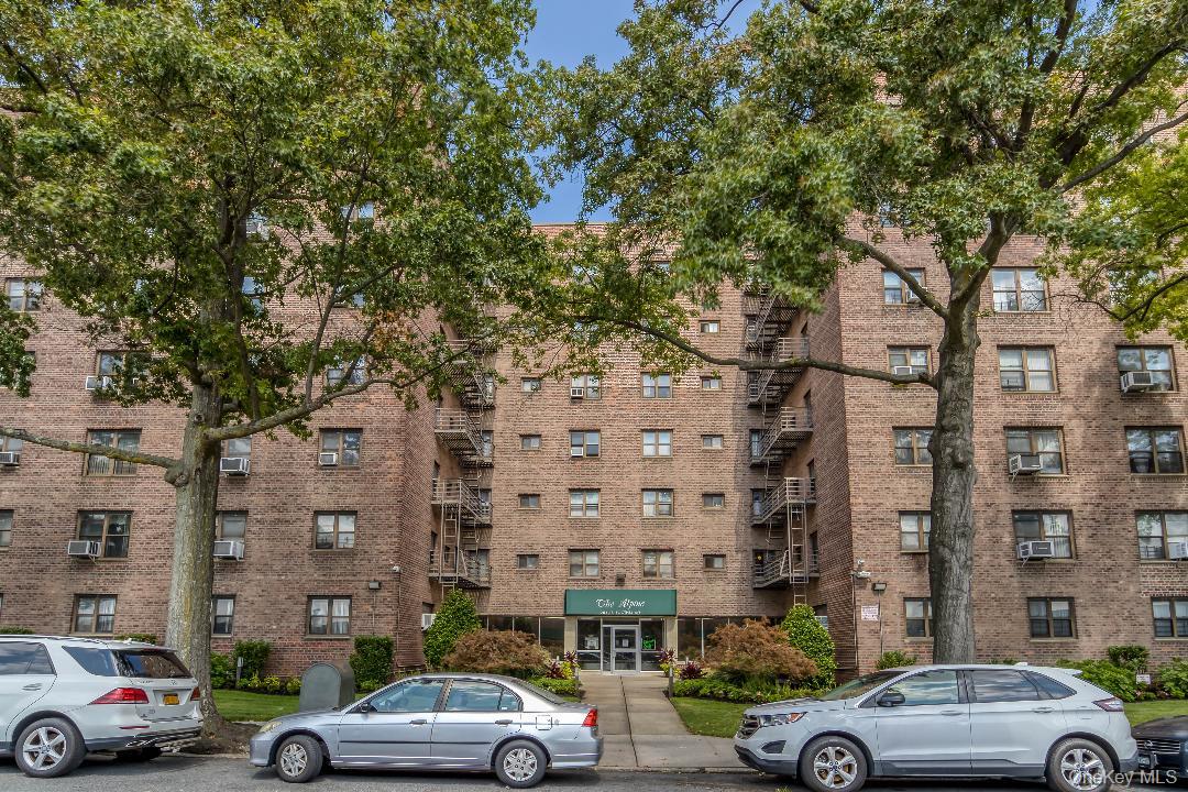 204-15 Foothill Avenue # B77, Hollis, NY 11423