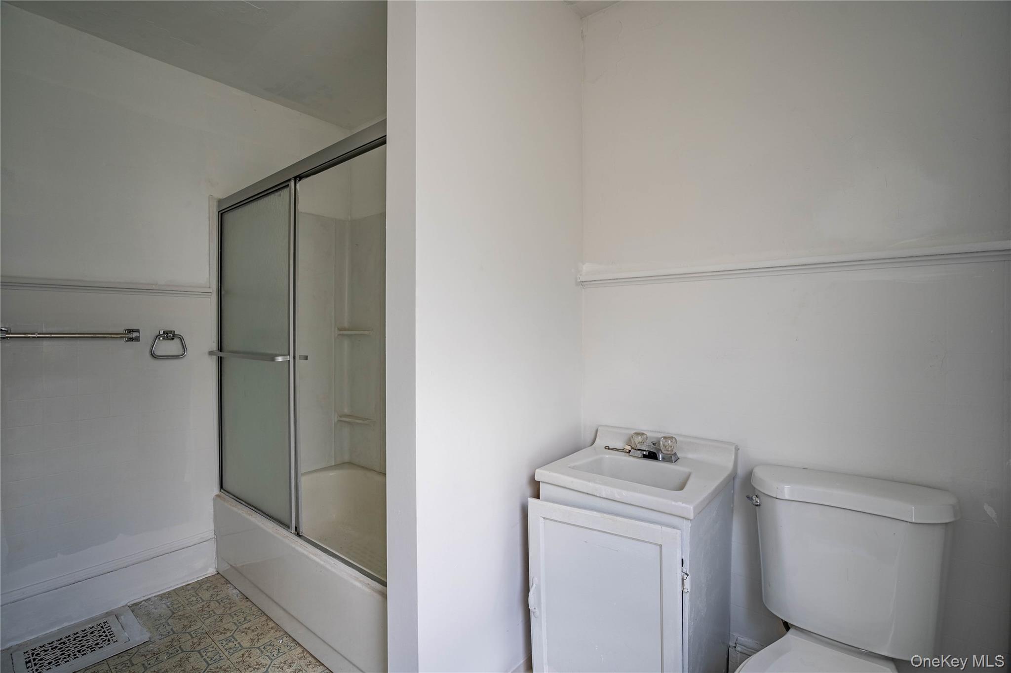 20 Benton Avenue, Middletown, NY 10940