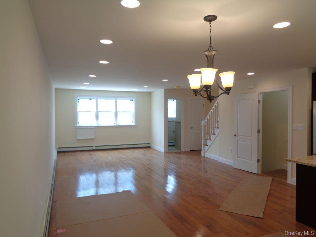 2958 Radcliff Avenue, Bronx, NY 10469