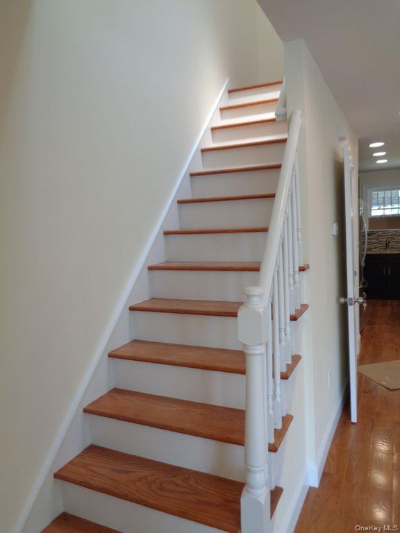 2958 Radcliff Avenue, Bronx, NY 10469