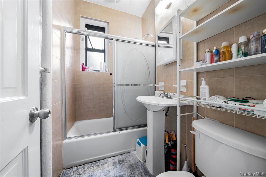 4333 48th Street # 1B, Sunnyside, NY 11104