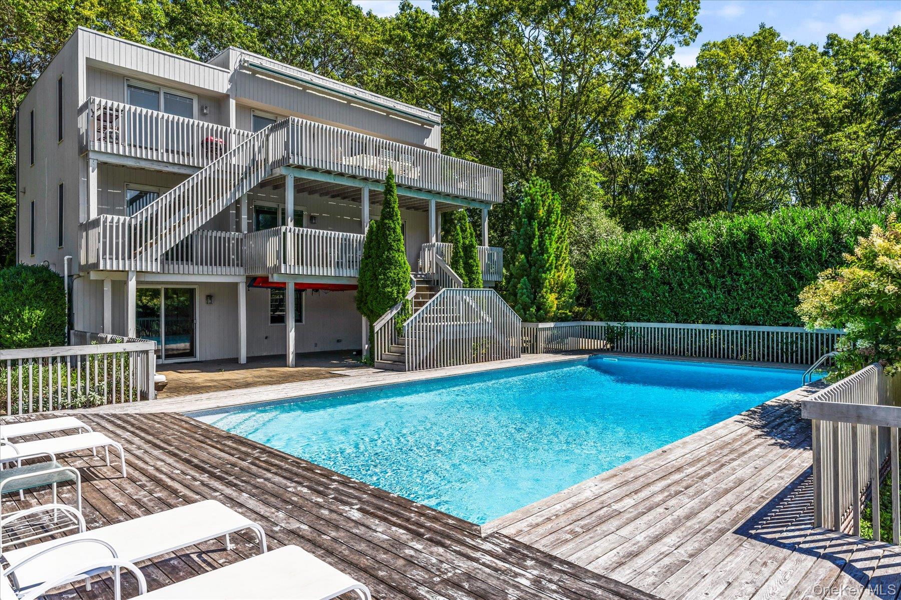 11 Deer Trail Road, Southampton, NY 11968