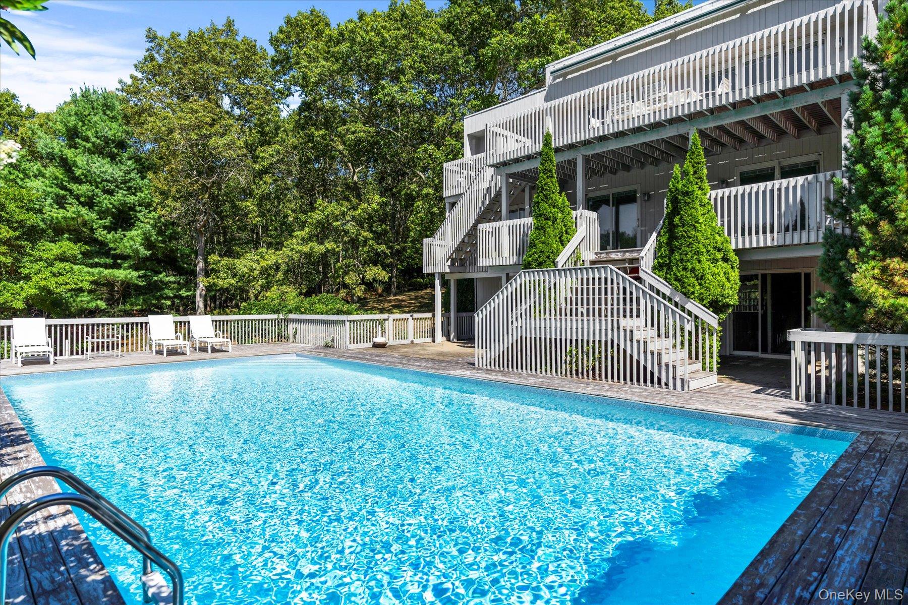 11 Deer Trail Road, Southampton, NY 11968