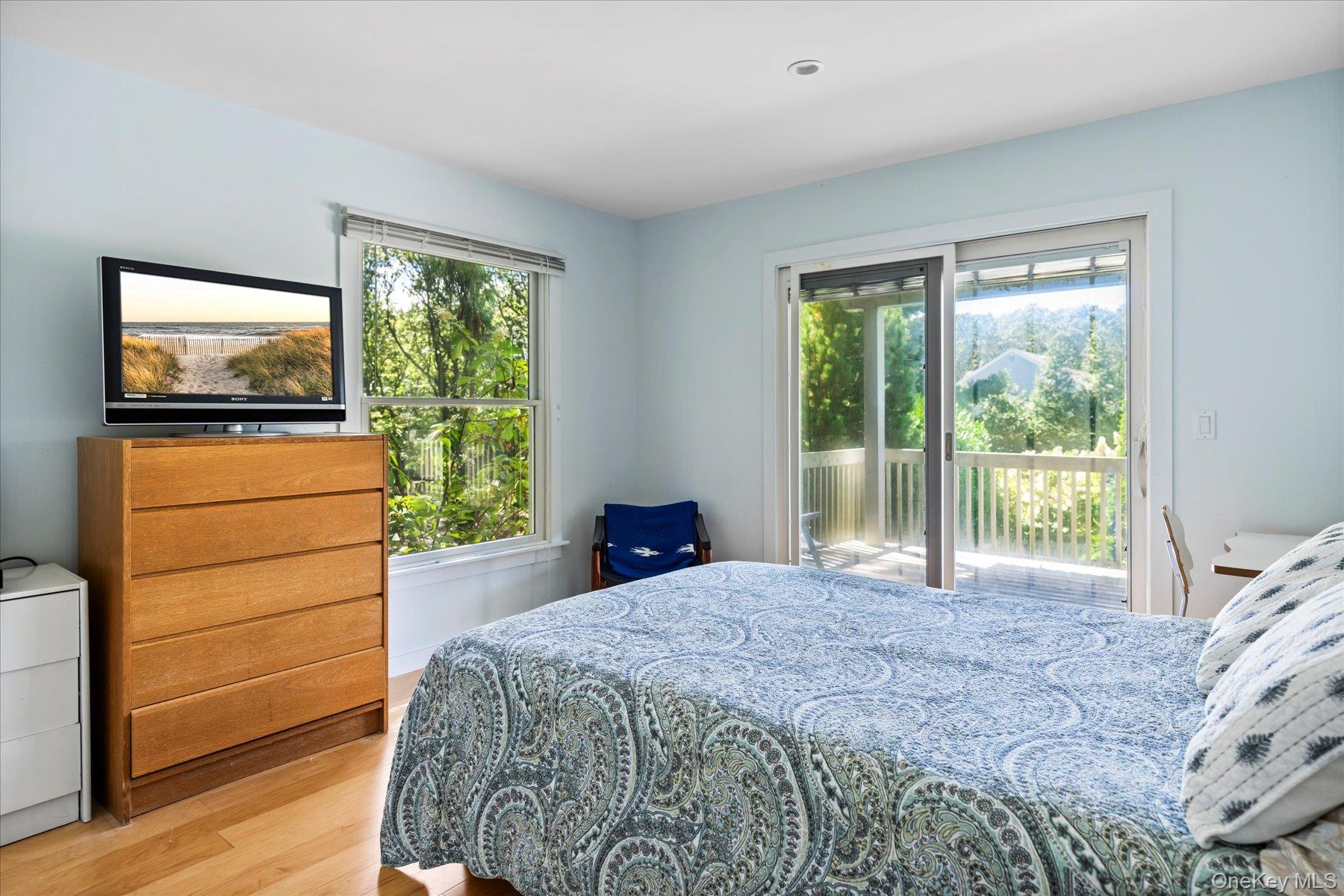 11 Deer Trail Road, Southampton, NY 11968