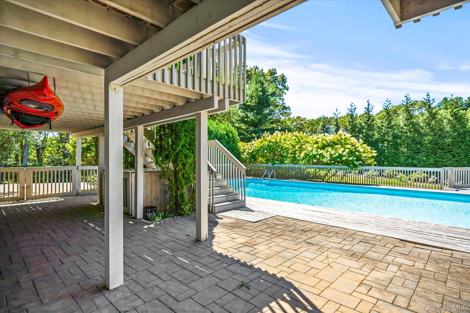 11 Deer Trail Road, Southampton, NY 11968