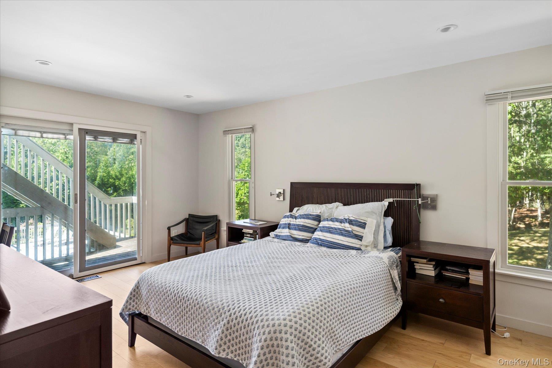 11 Deer Trail Road, Southampton, NY 11968