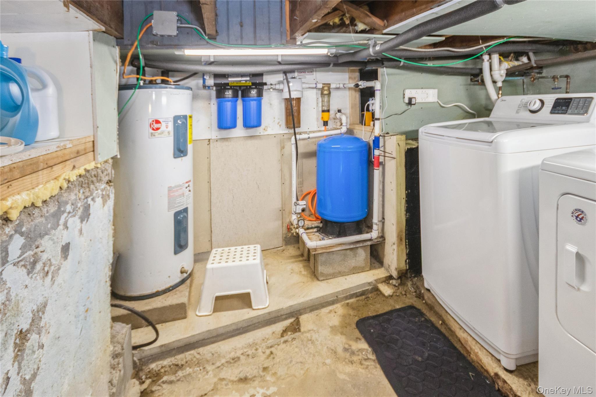 6 Dellacona Road, Carmel, NY 10512