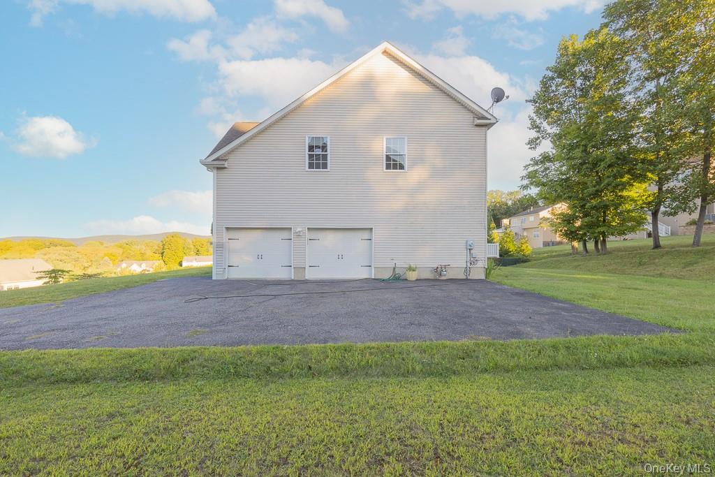 4 Standish Road, Monroe, NY 10950