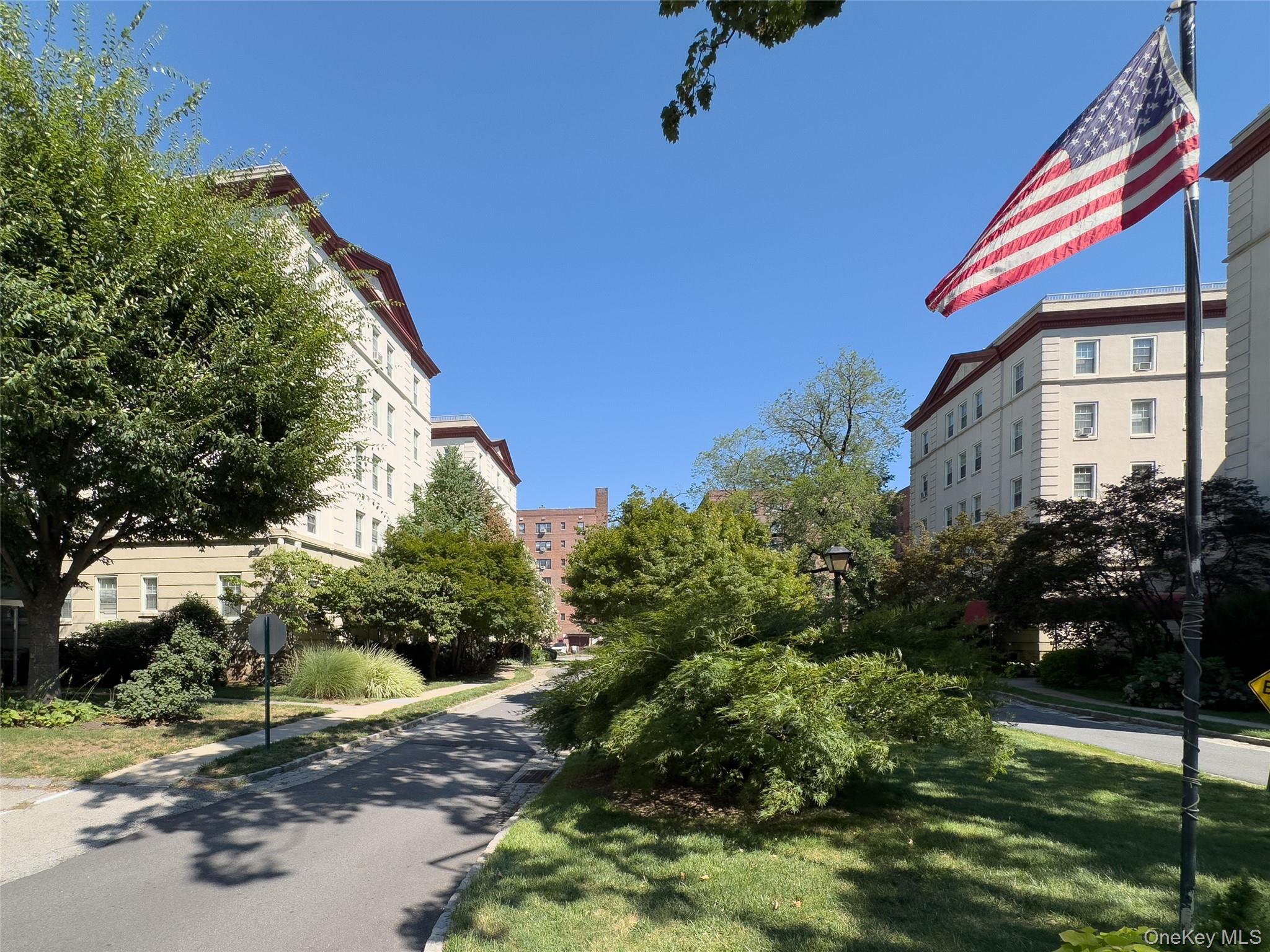 4 Park Lane # 1C, Mount Vernon, NY 10552