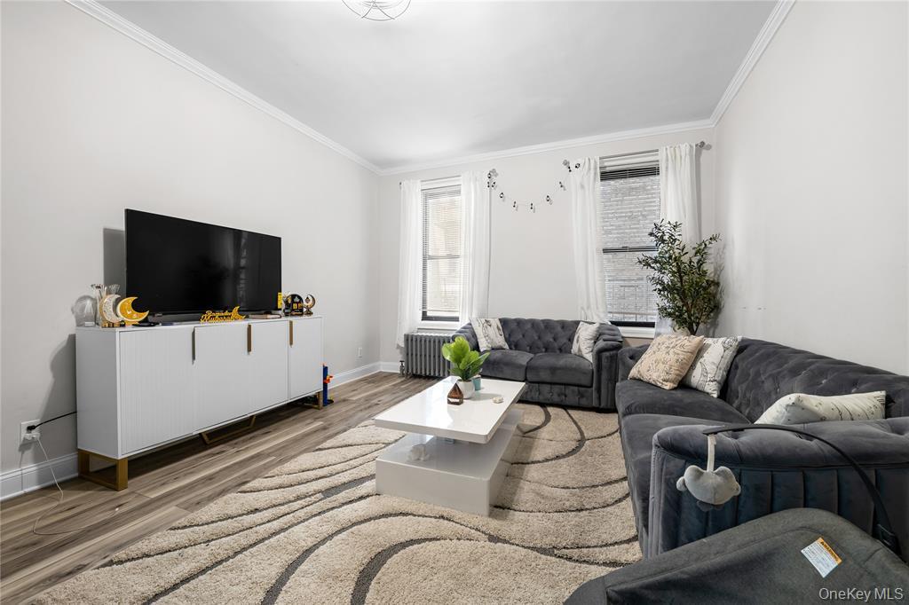 4333 48th Street # 2B, Sunnyside, NY 11104