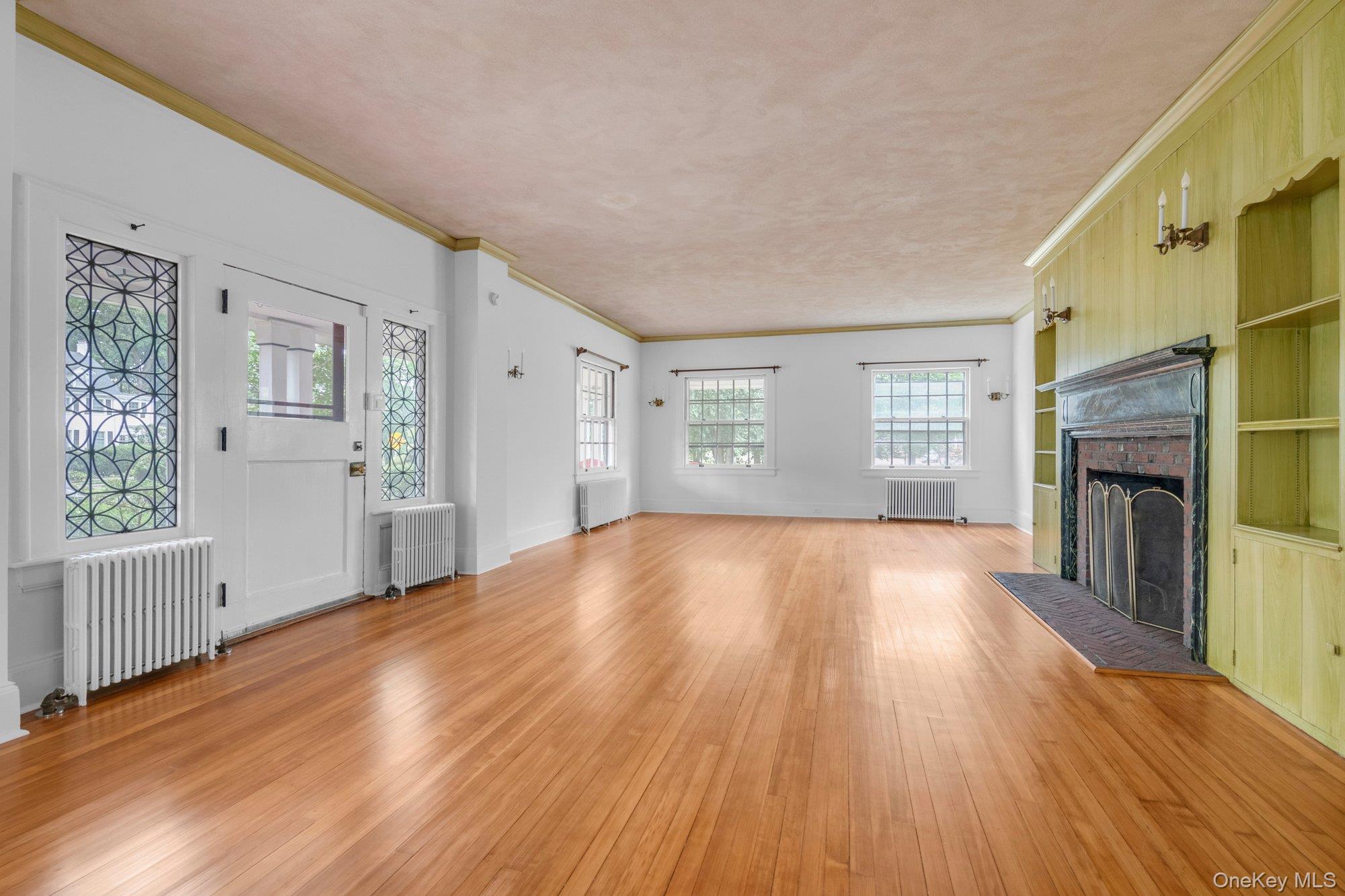 84 Nassau Boulevard, Garden City, NY 11530