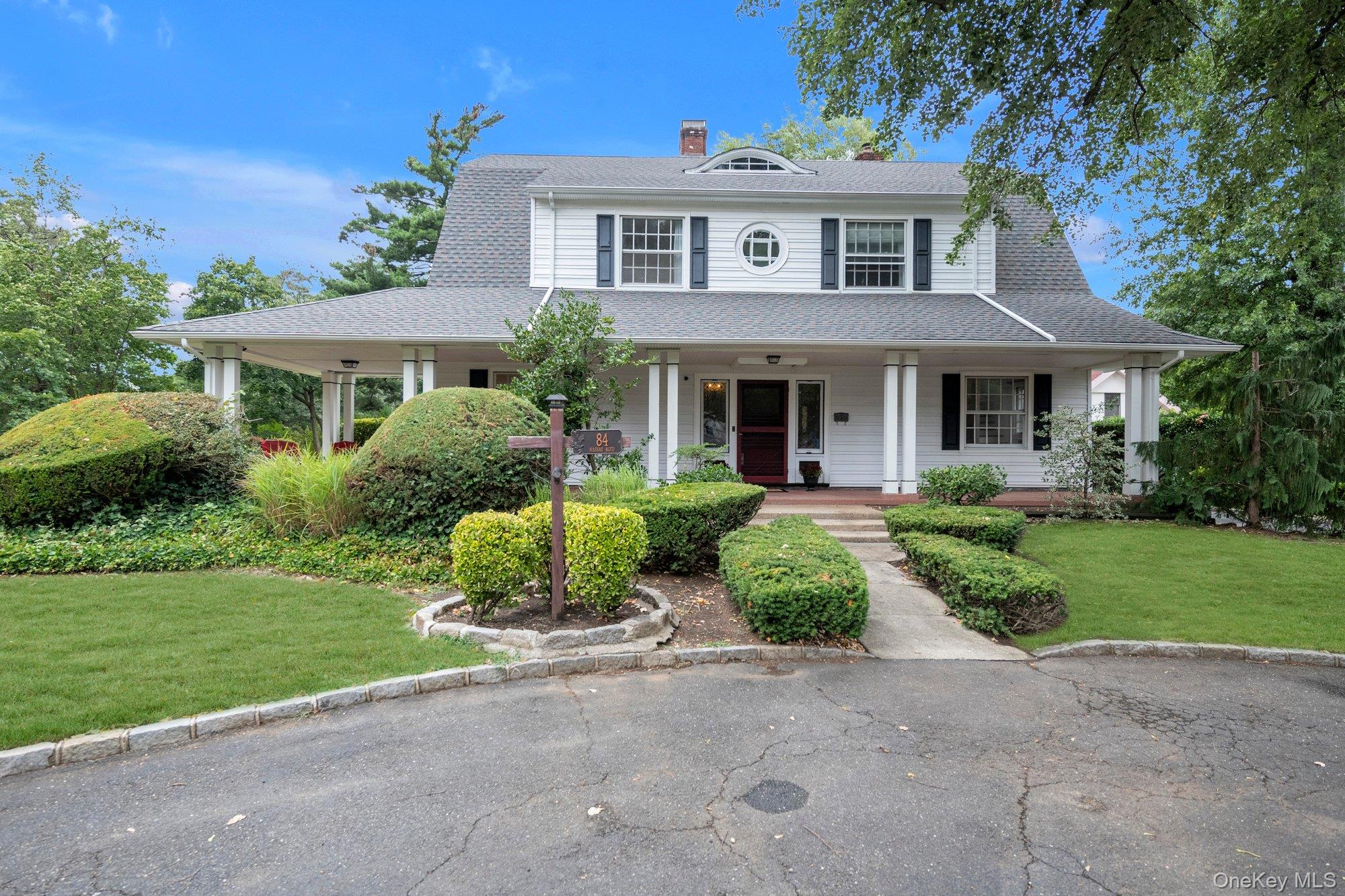 84 Nassau Boulevard, Garden City, NY 11530