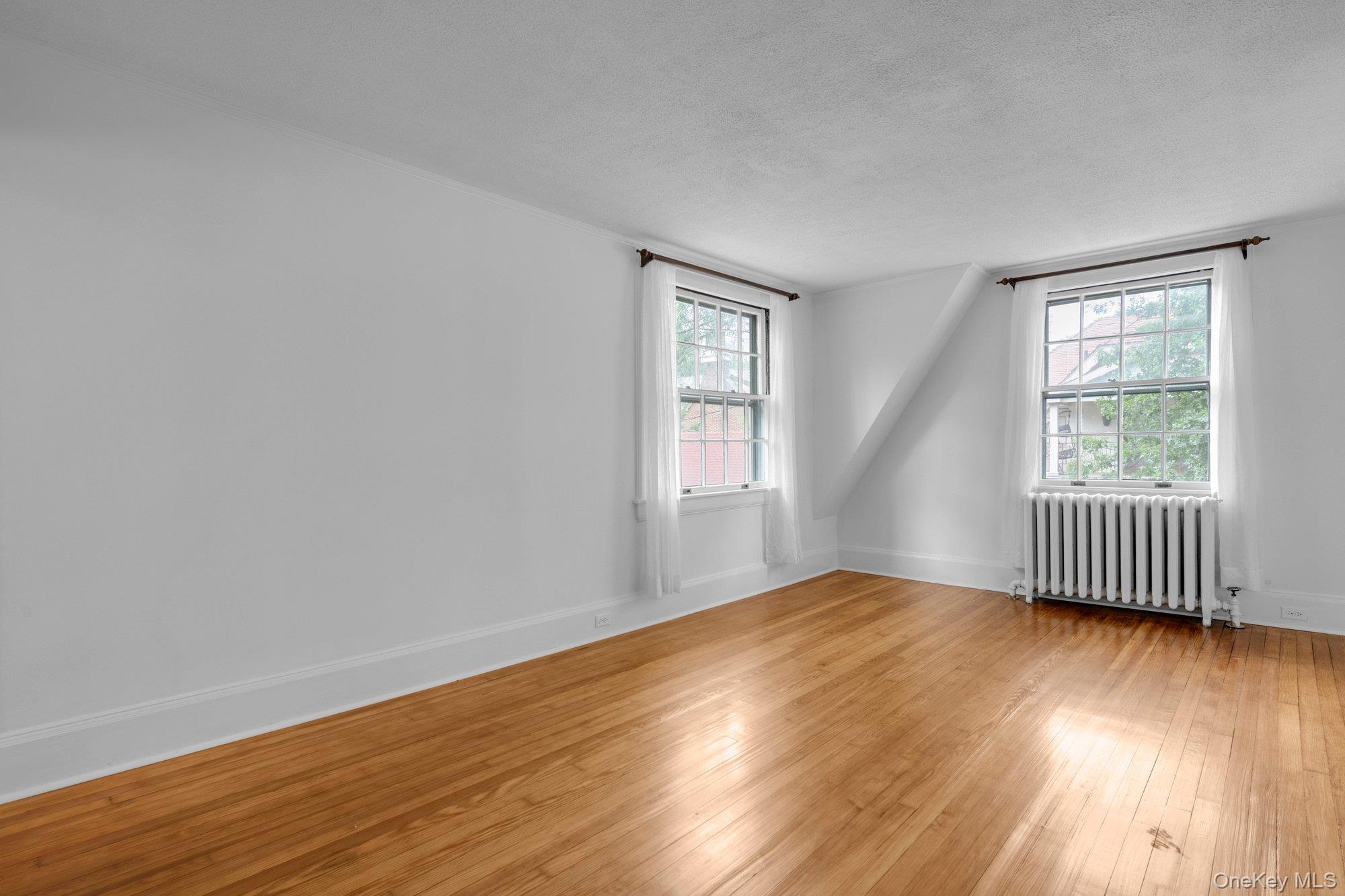 84 Nassau Boulevard, Garden City, NY 11530