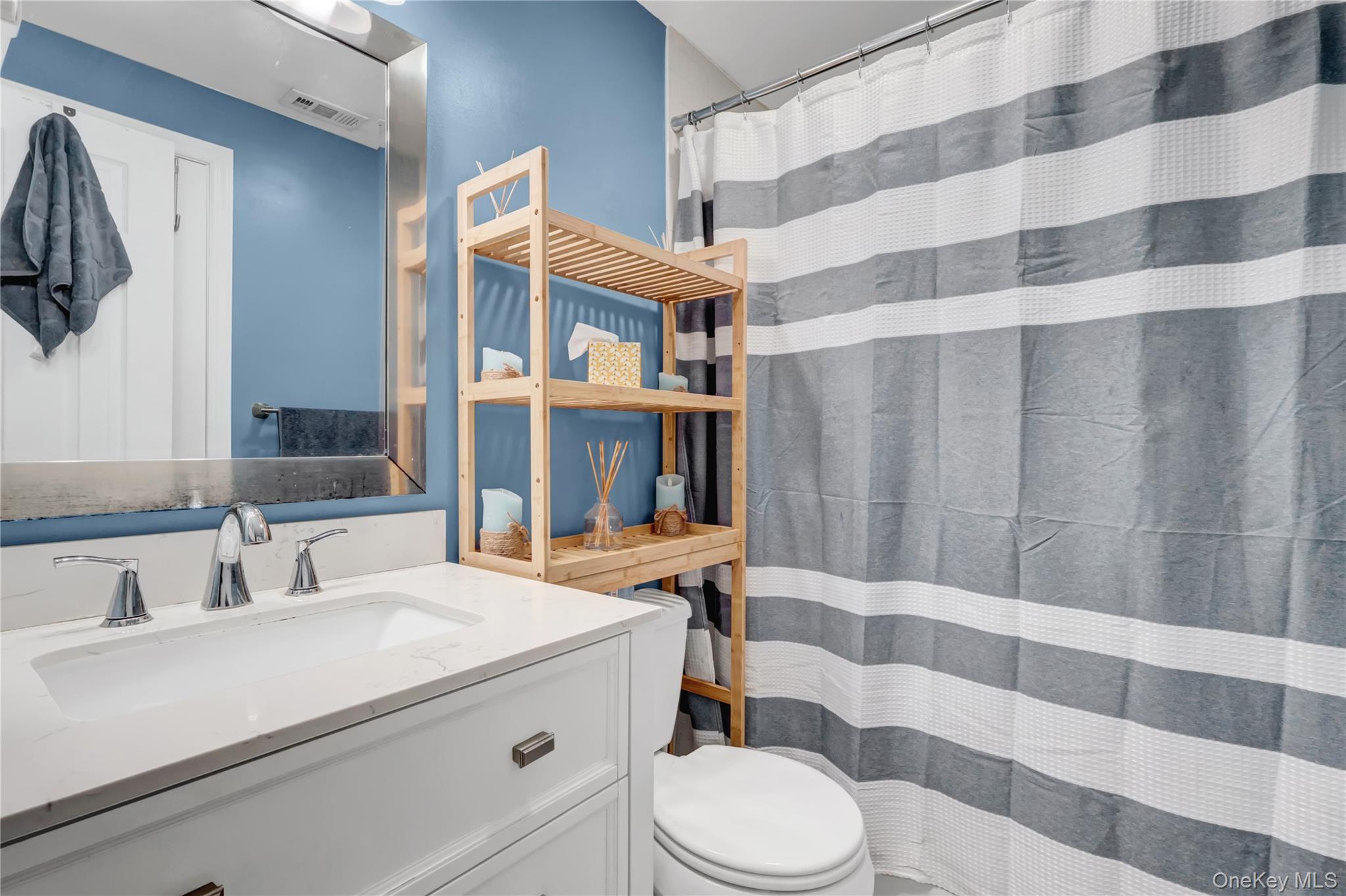 409 Birchwood Road, Medford, NY 11763