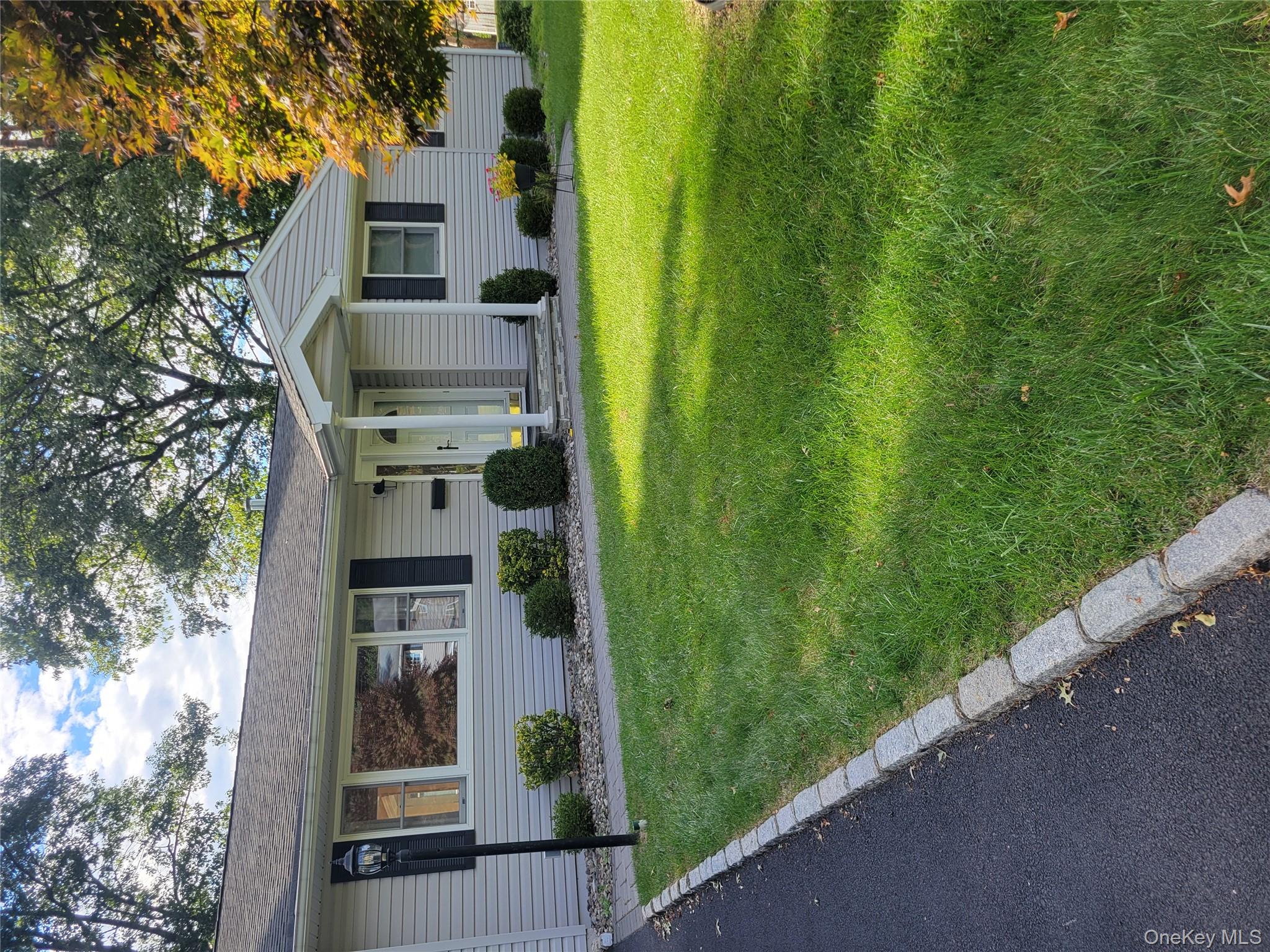 15 Beech Street, Nanuet, NY 10954
