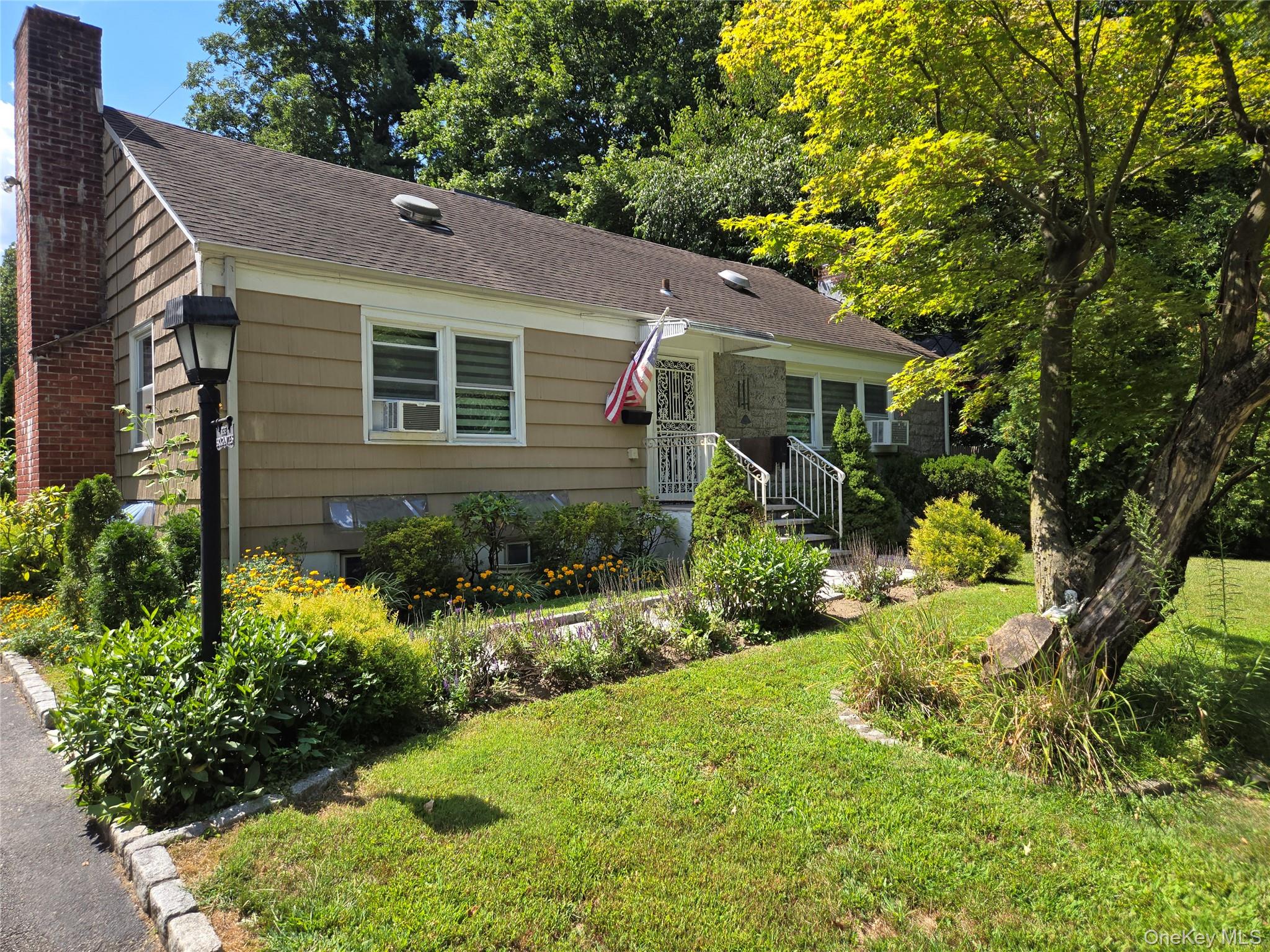 810 Fenimore Road, Mamaroneck, NY 10543