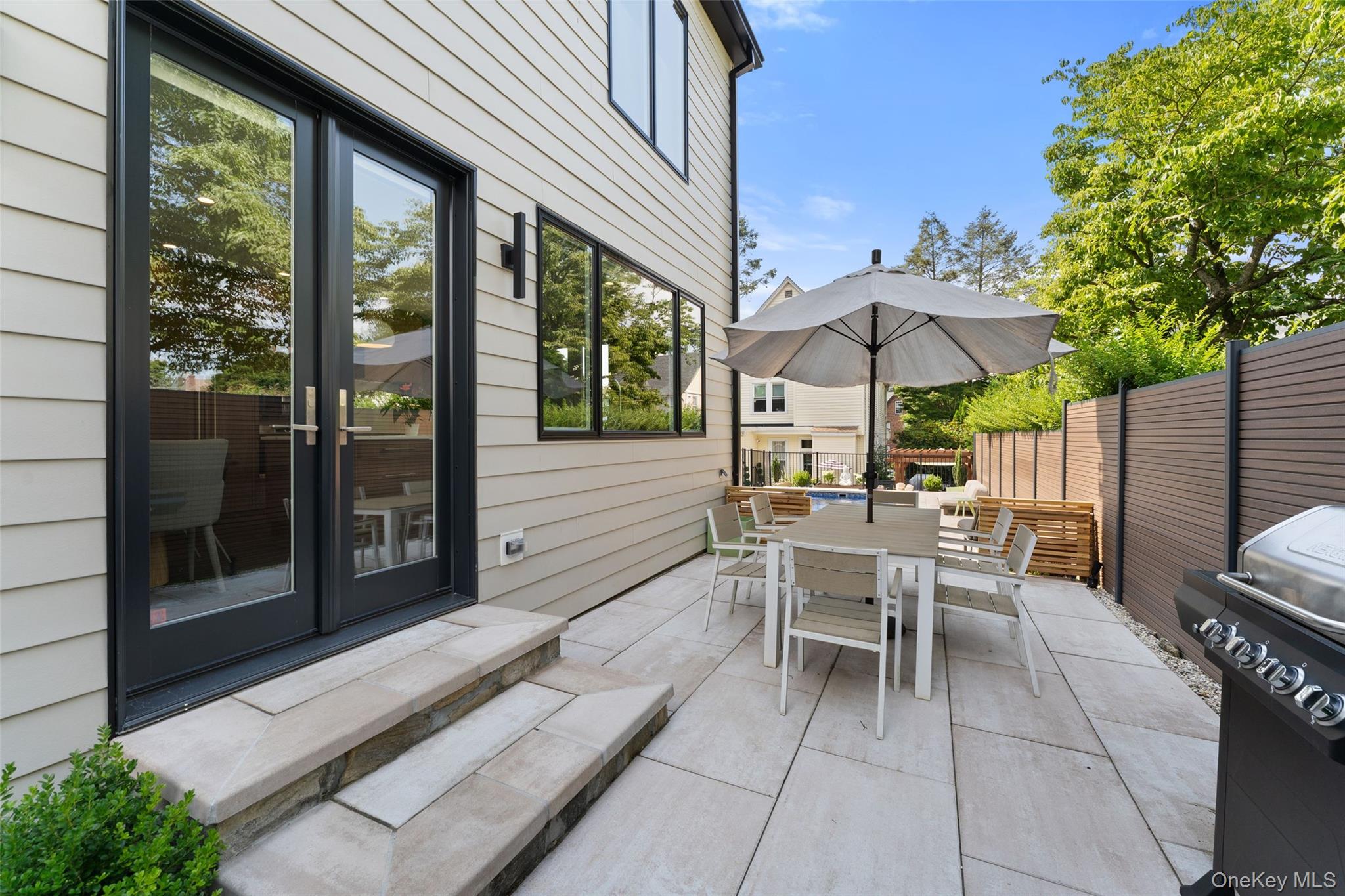 11 Castle Street, Bronxville, NY 10708