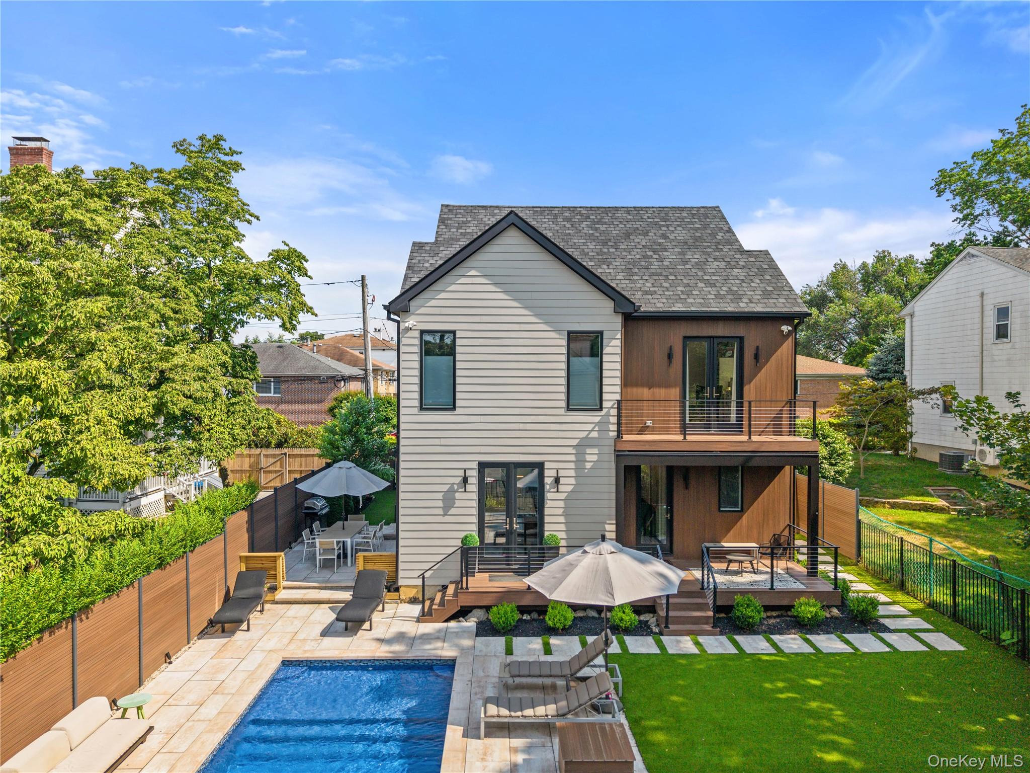 11 Castle Street, Bronxville, NY 10708