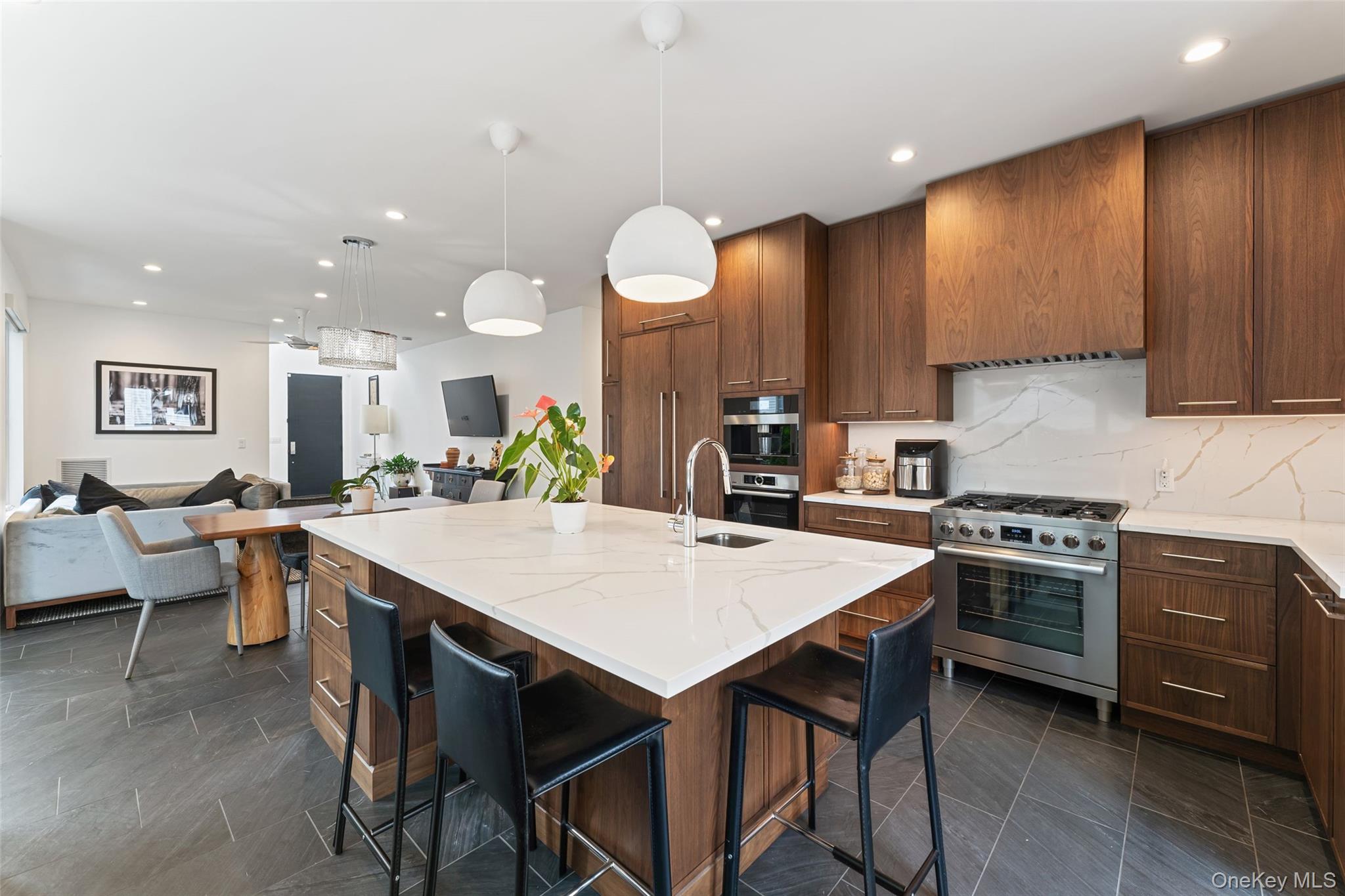 11 Castle Street, Bronxville, NY 10708