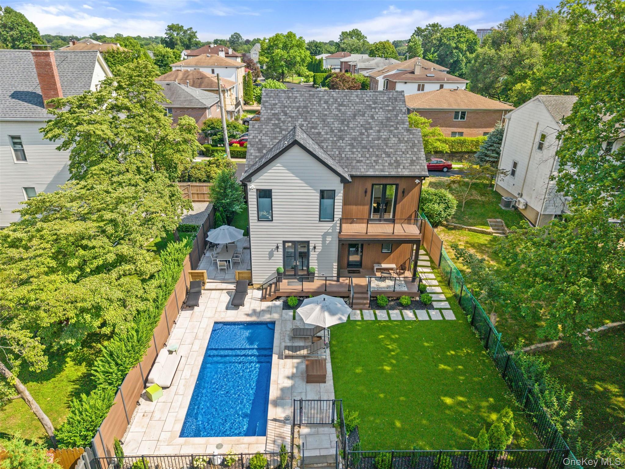 11 Castle Street, Bronxville, NY 10708