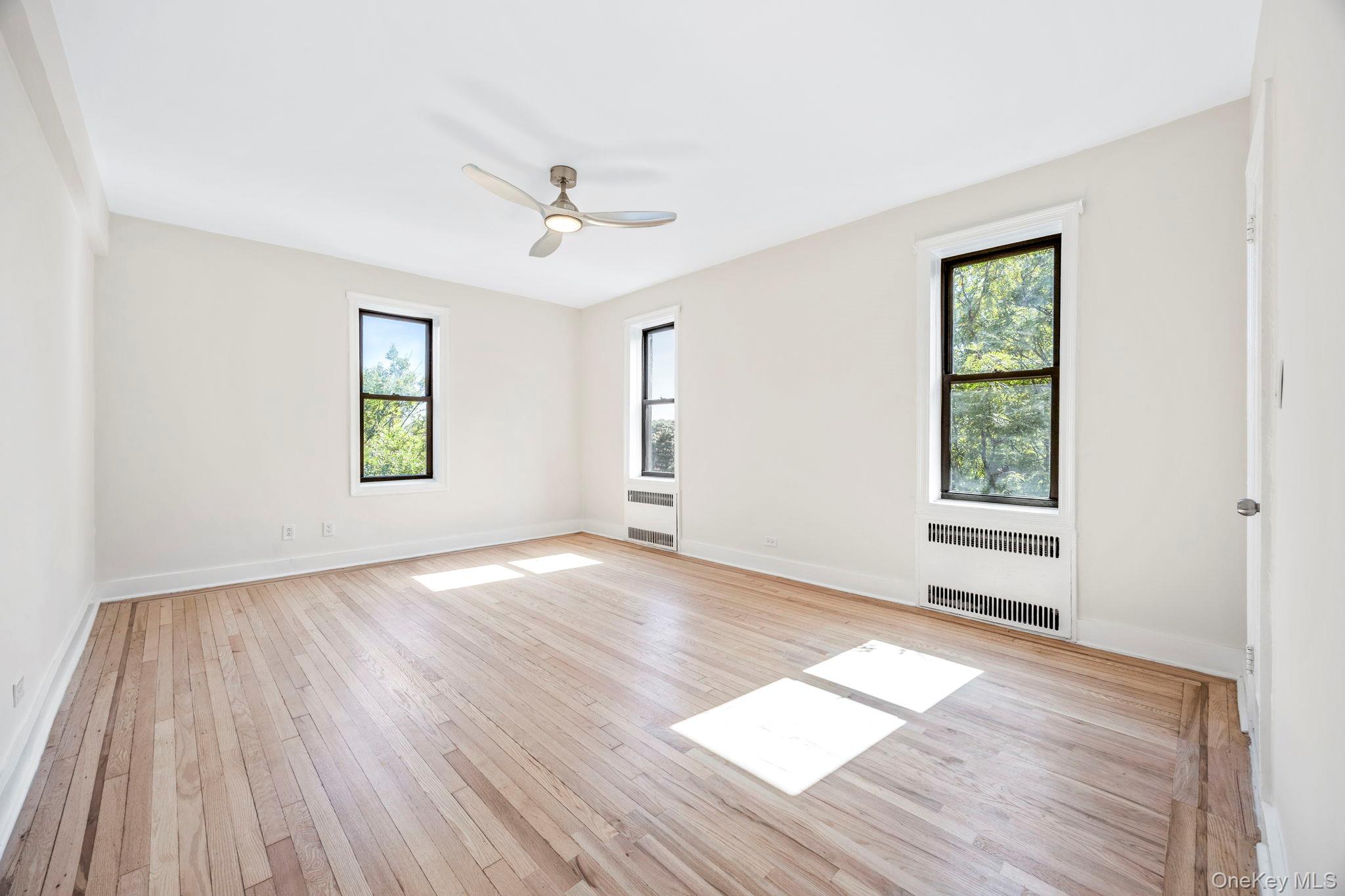9205 Whitney Avenue # A42, Elmhurst, NY 11373
