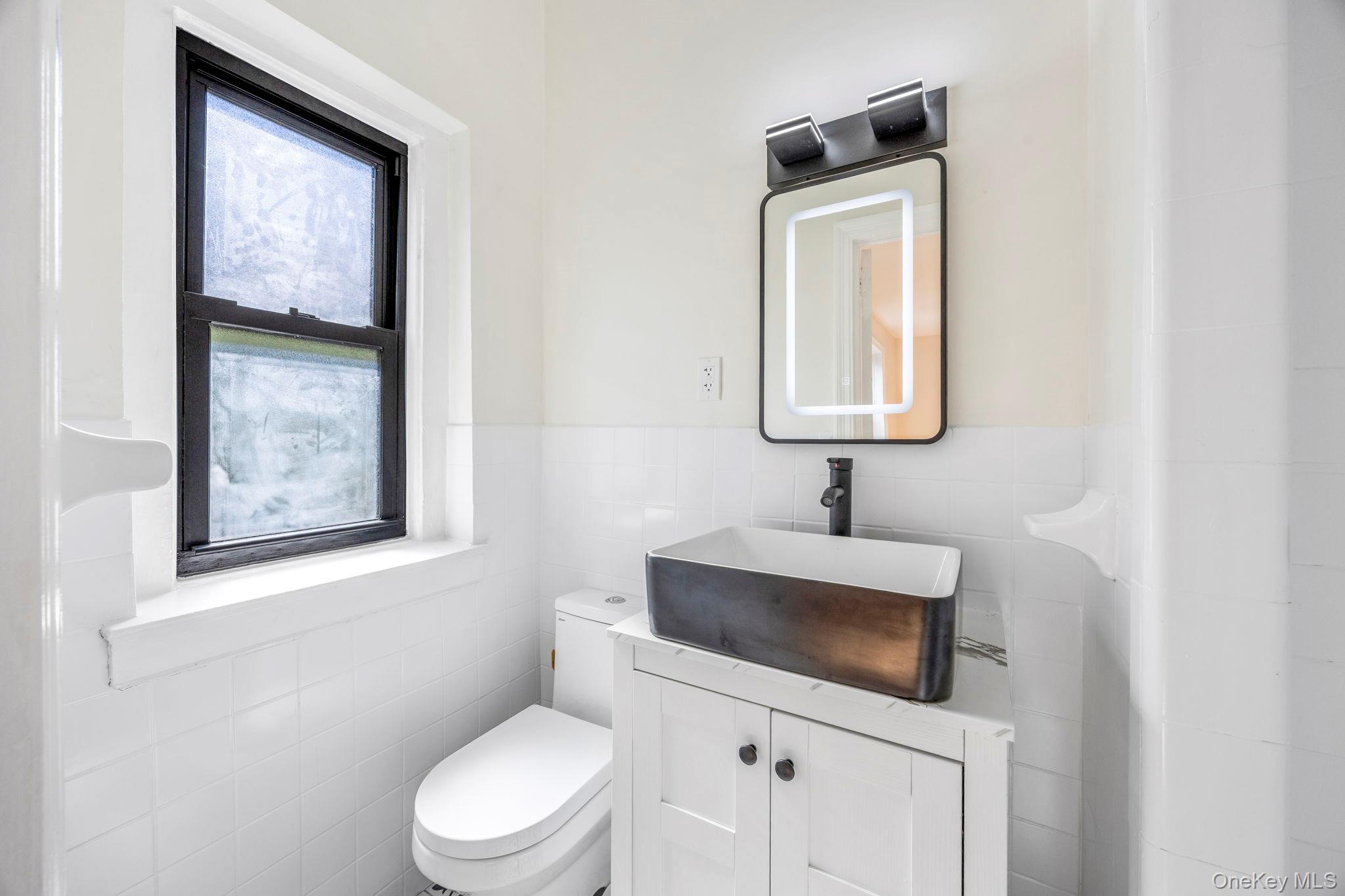 9205 Whitney Avenue # A42, Elmhurst, NY 11373