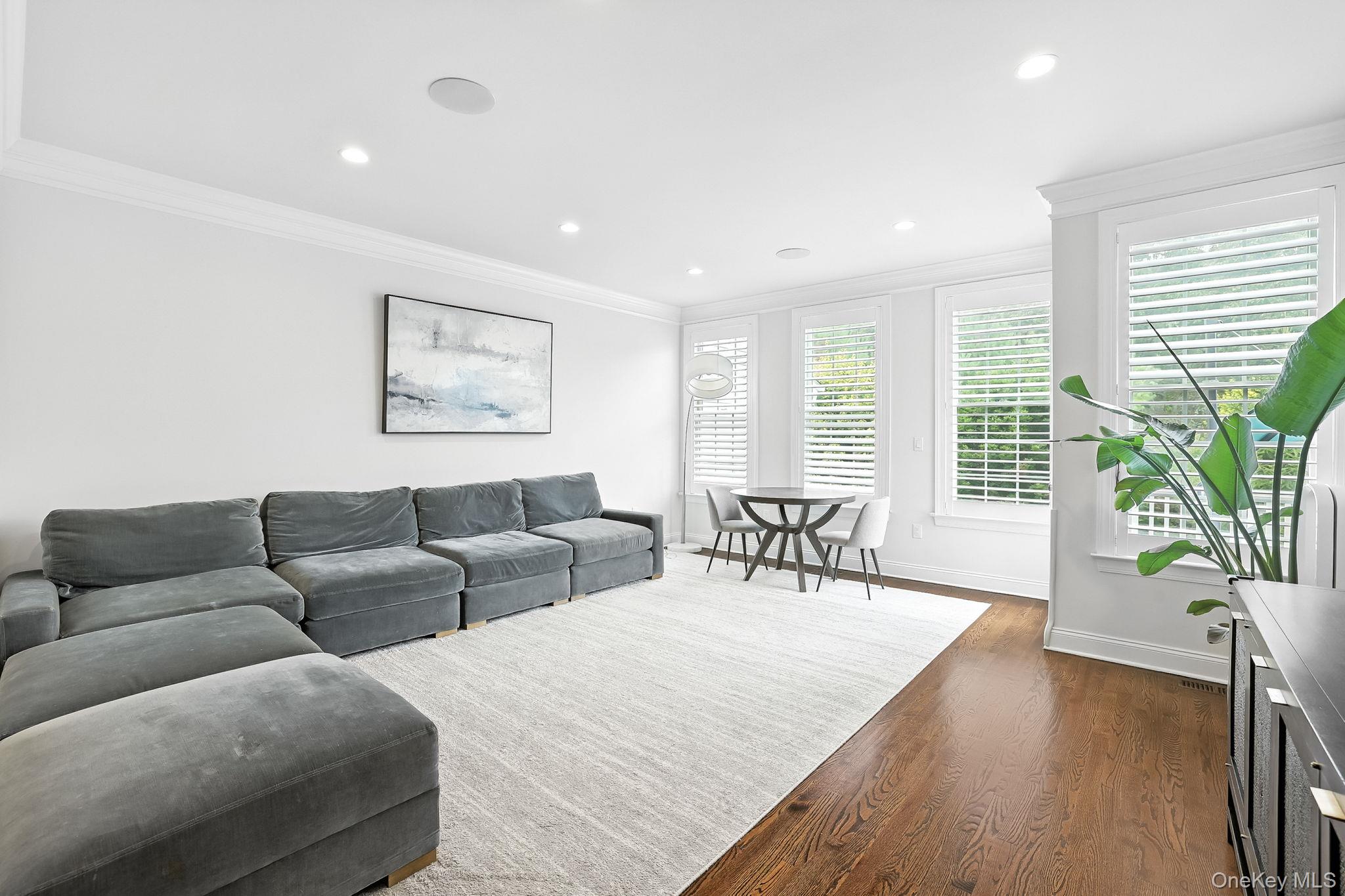 30 Dennis Lane, Pleasantville, NY 10570