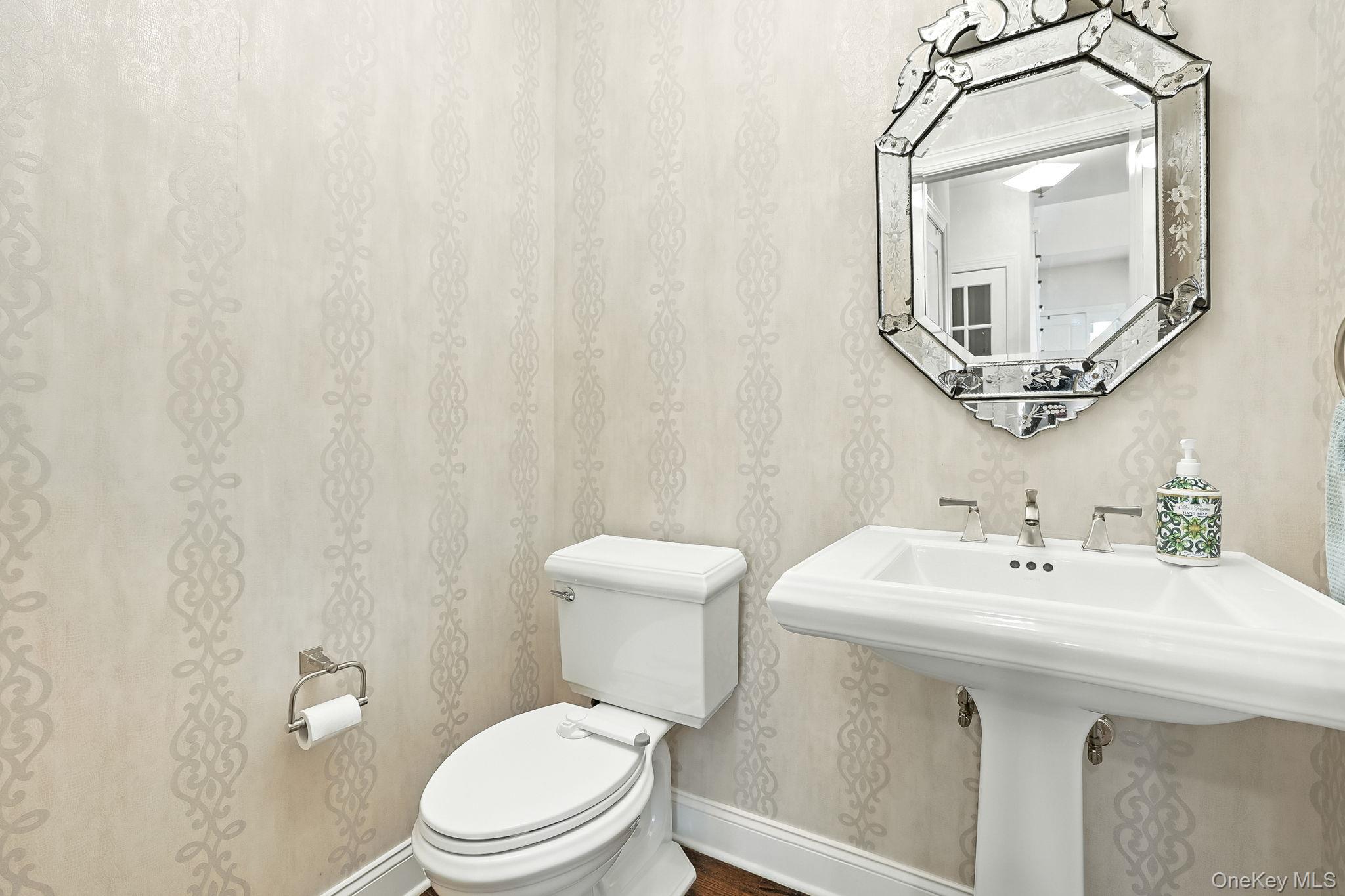 30 Dennis Lane, Pleasantville, NY 10570