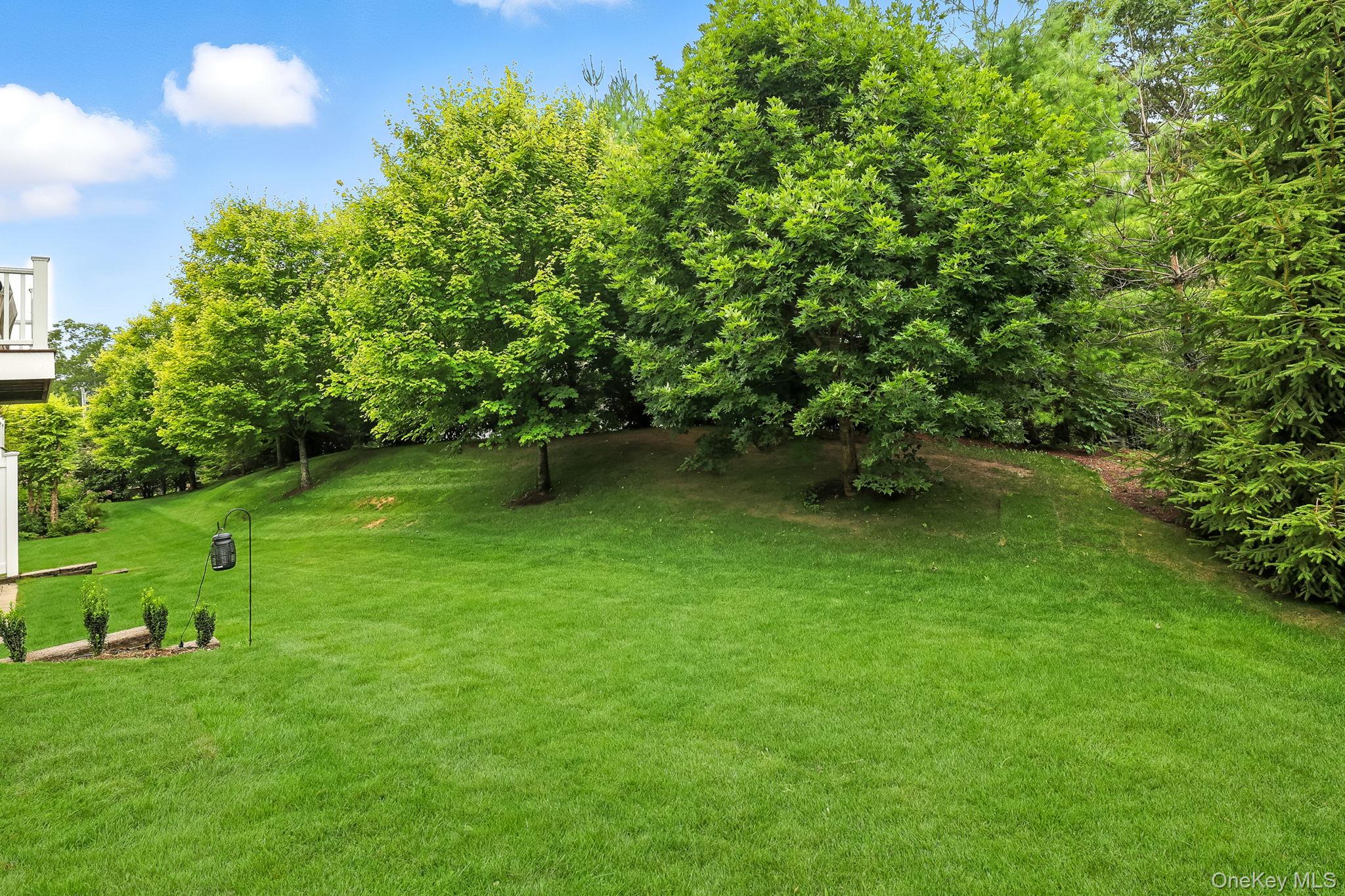 30 Dennis Lane, Pleasantville, NY 10570