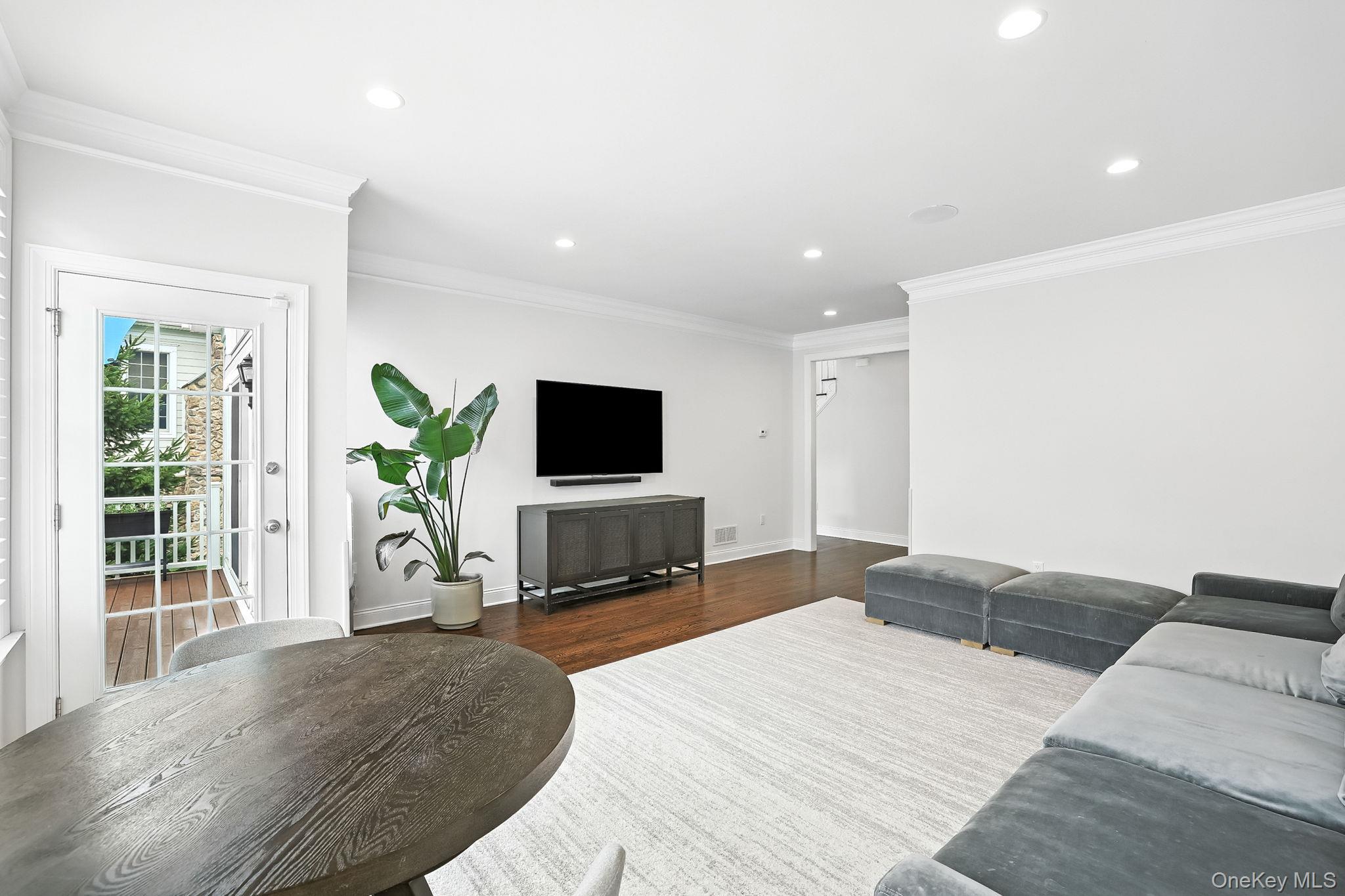 30 Dennis Lane, Pleasantville, NY 10570