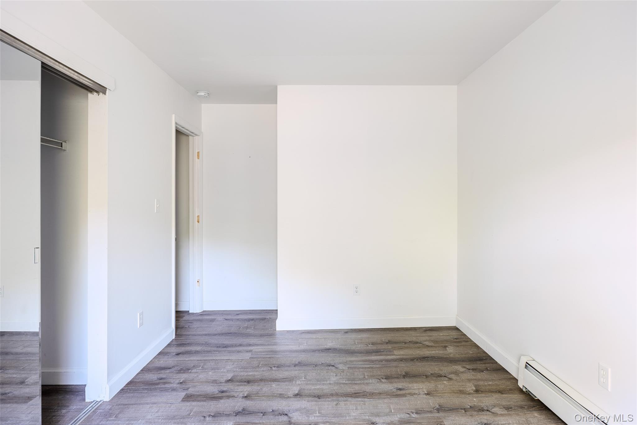 11 Seymour Lane, Medford, NY 11763