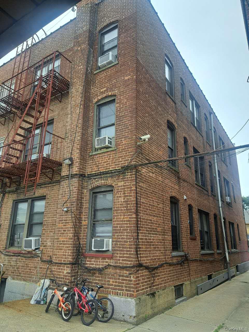 42-15 164th Street, Flushing, NY 11358