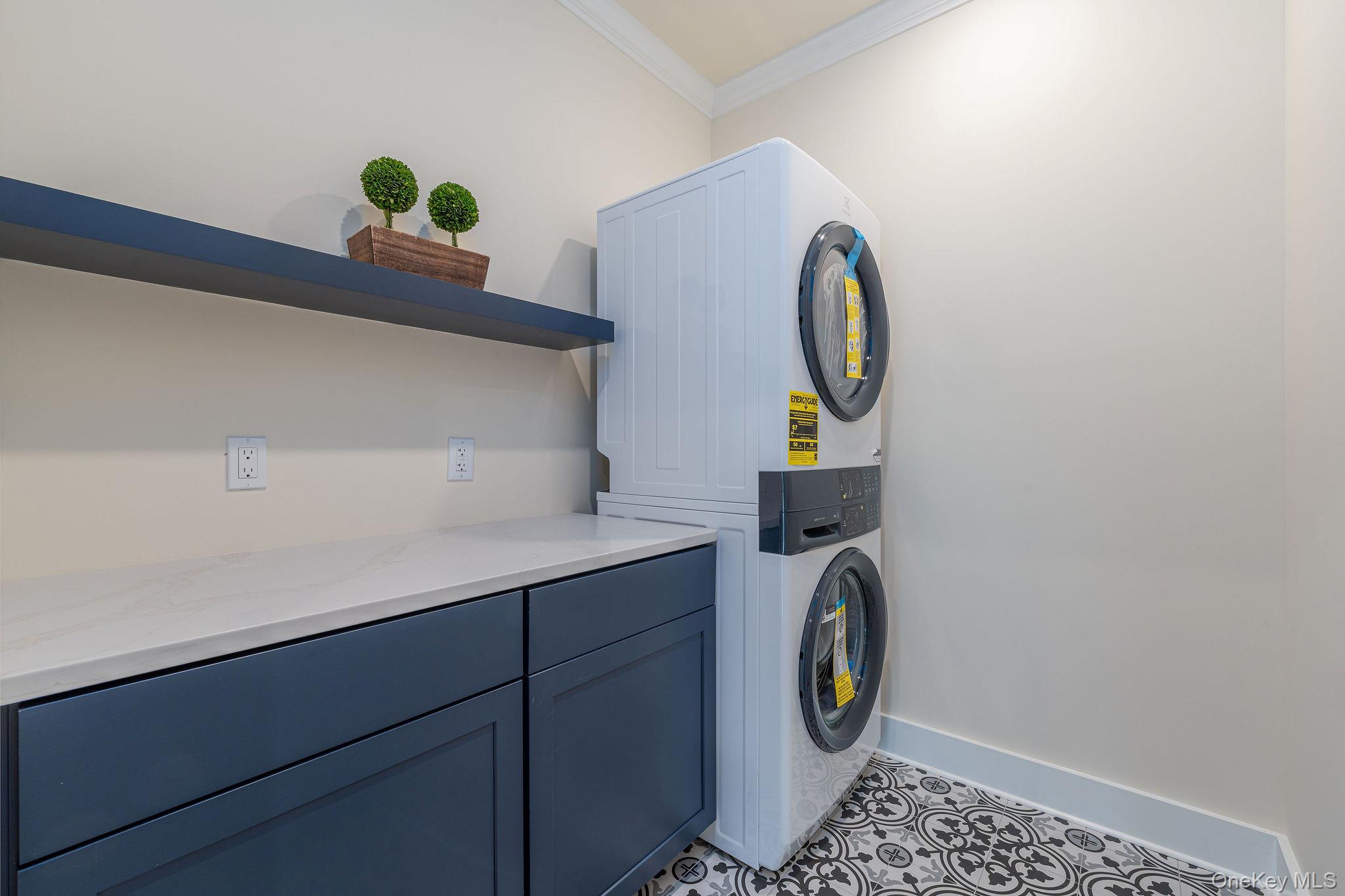 957 Peconic Bay Boulevard, South Jamesport, NY 11970