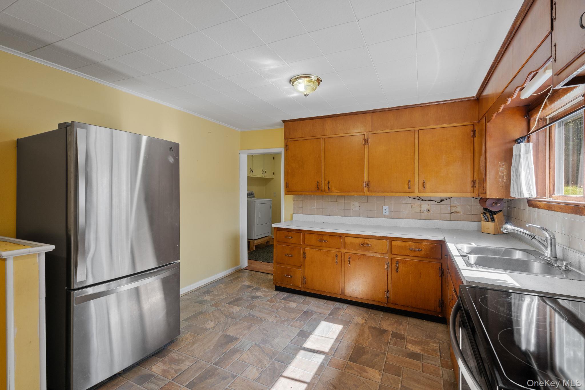 40 Glen Avenue, Dover Plains, NY 12522