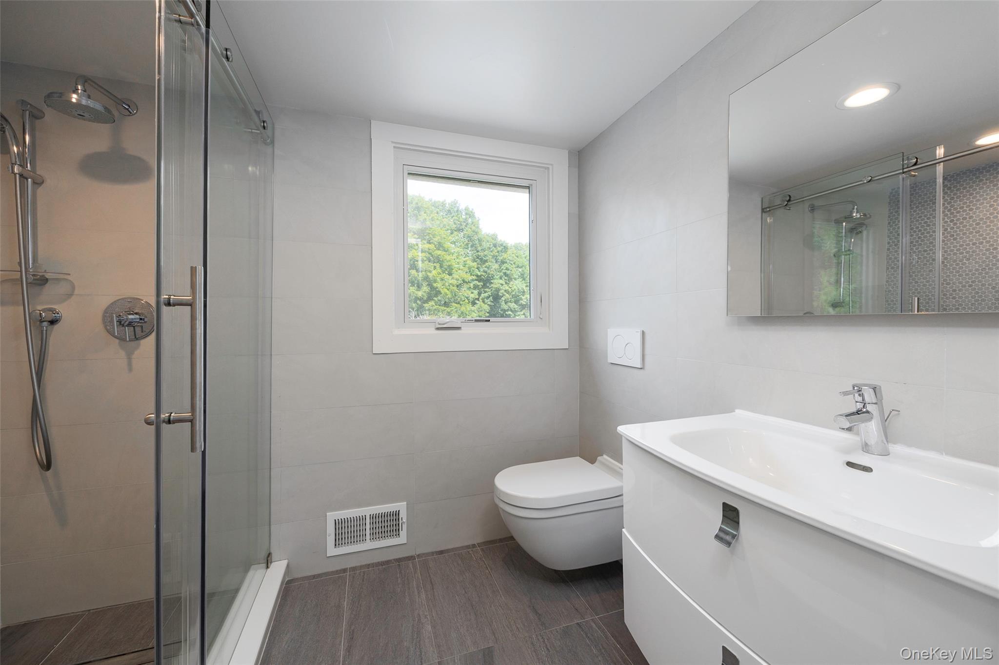 31 Blueberry Lane, Stormville, NY 12582