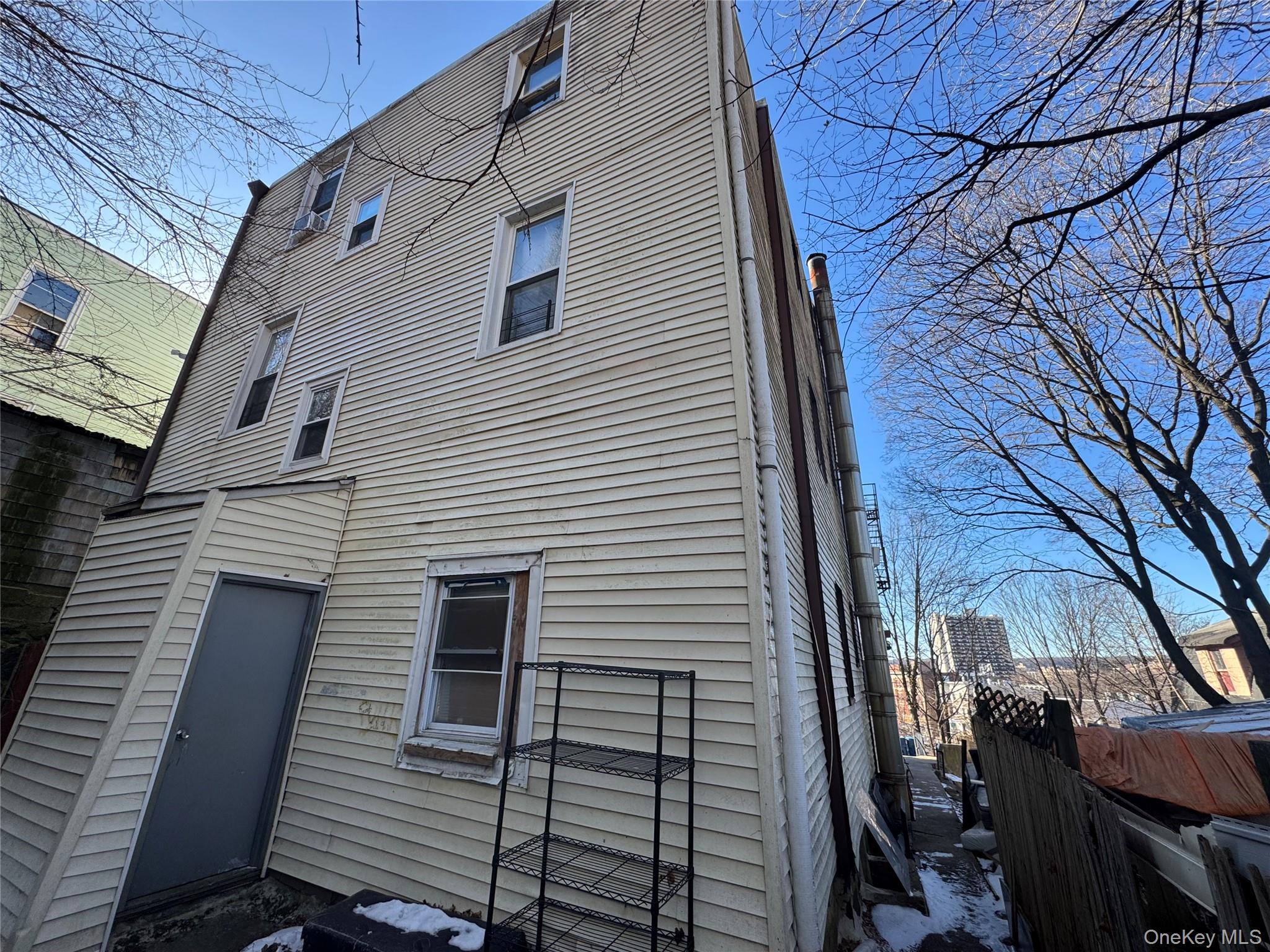 41-43 Currans, Yonkers, NY 10701