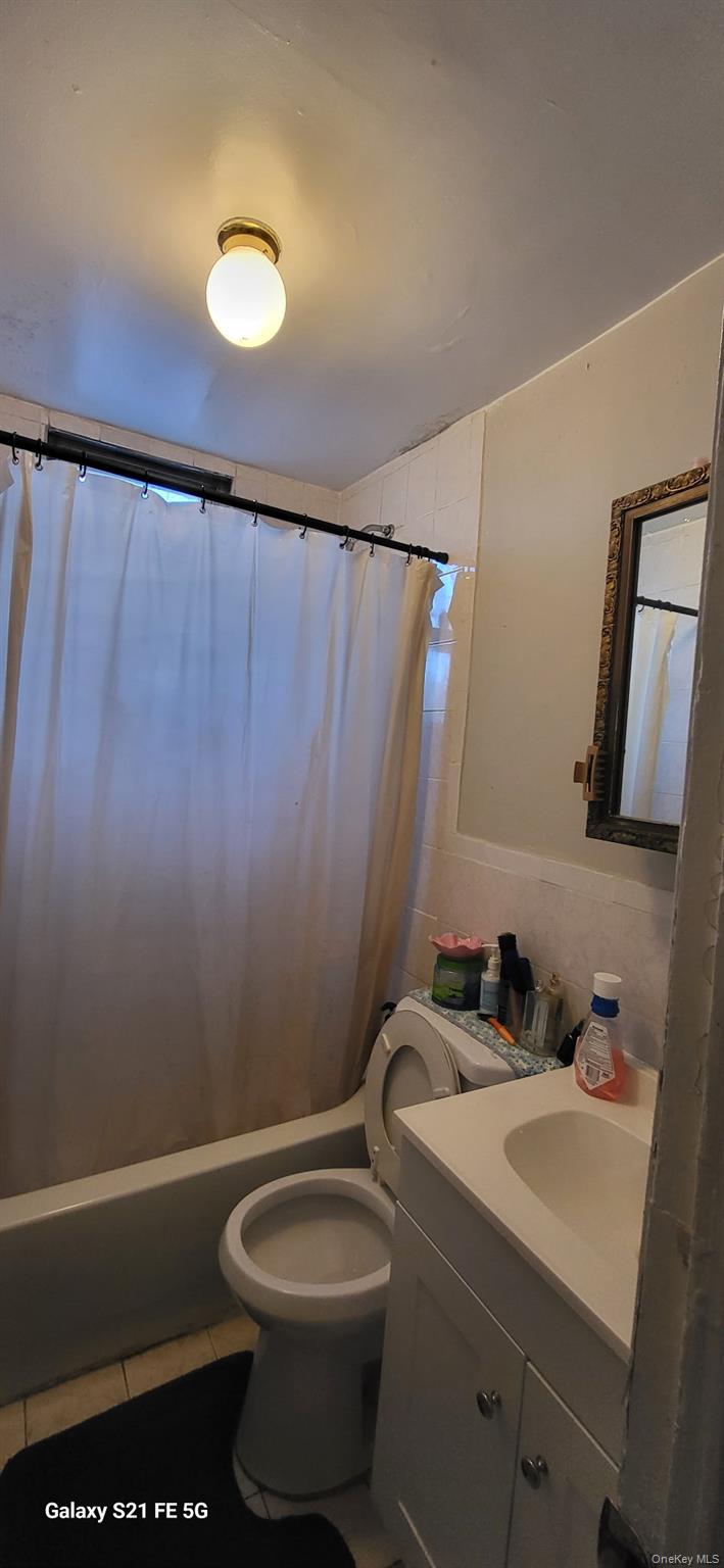 41-43 Currans, Yonkers, NY 10701