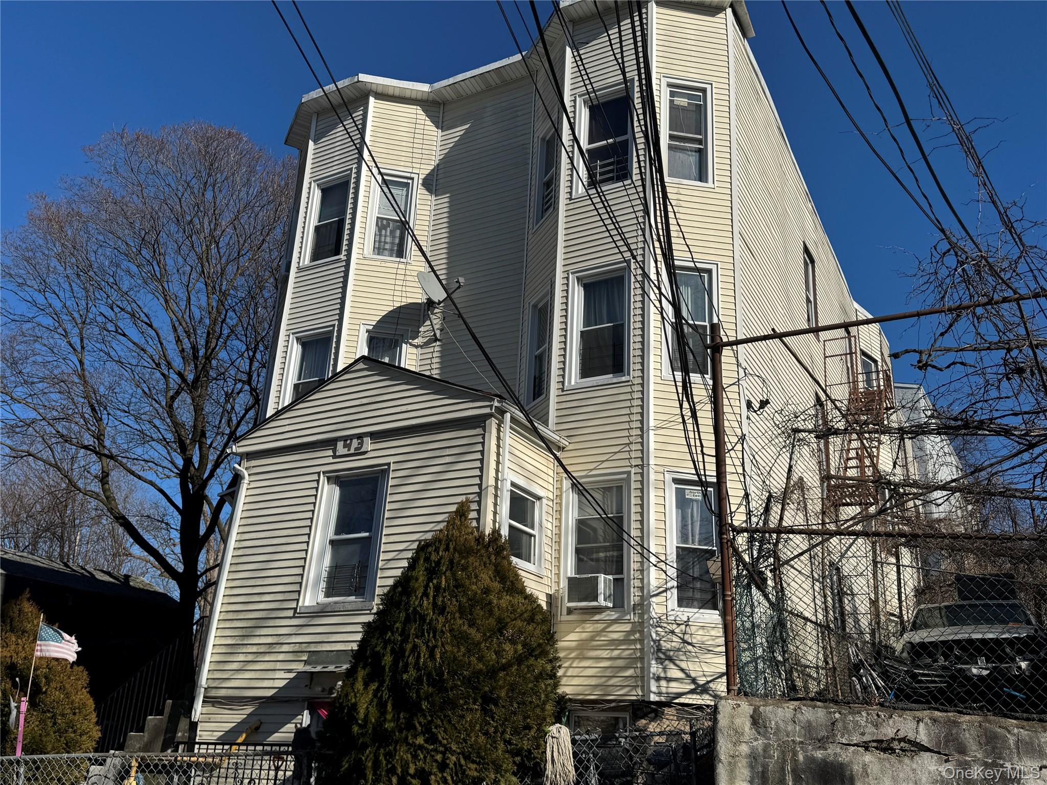 41-43 Currans, Yonkers, NY 10701