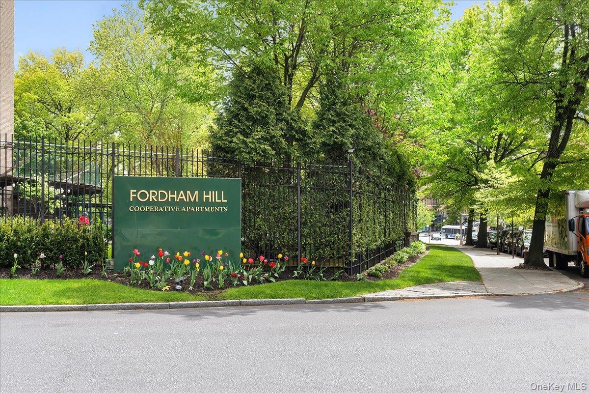 4 Fordham Hill Oval # 16C, Bronx, NY 10468