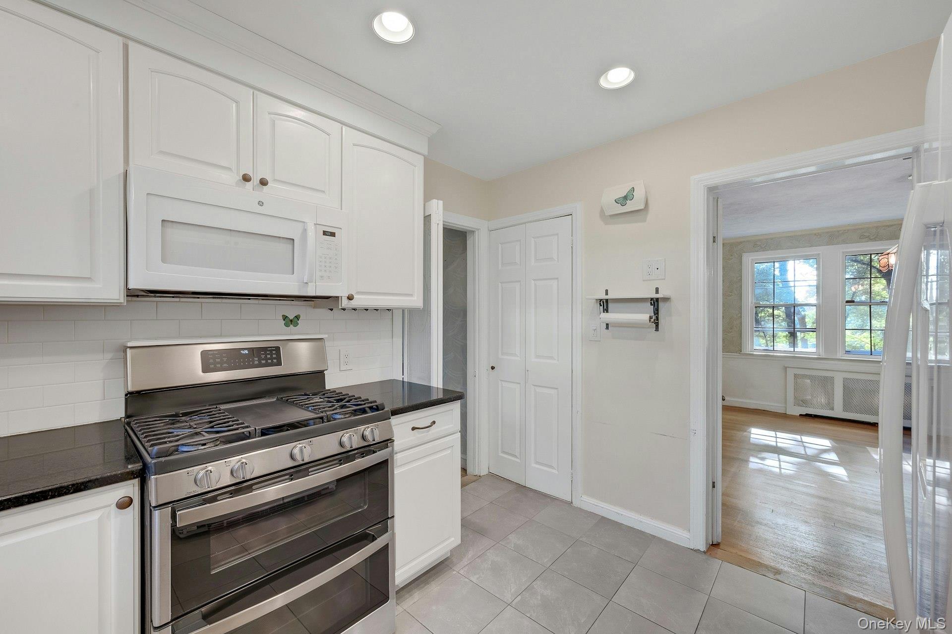 13 Barksdale Road, White Plains, NY 10607