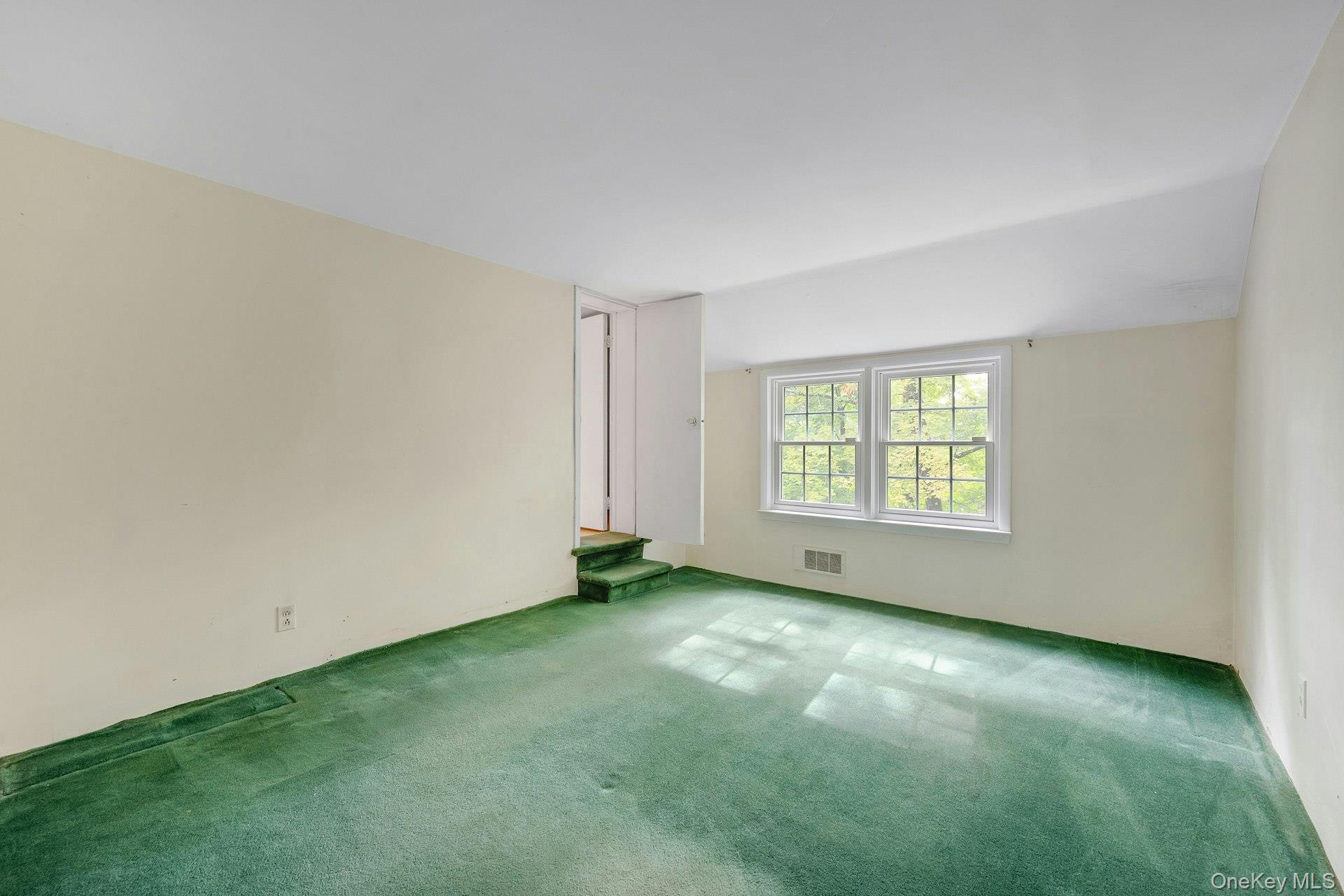 13 Barksdale Road, White Plains, NY 10607