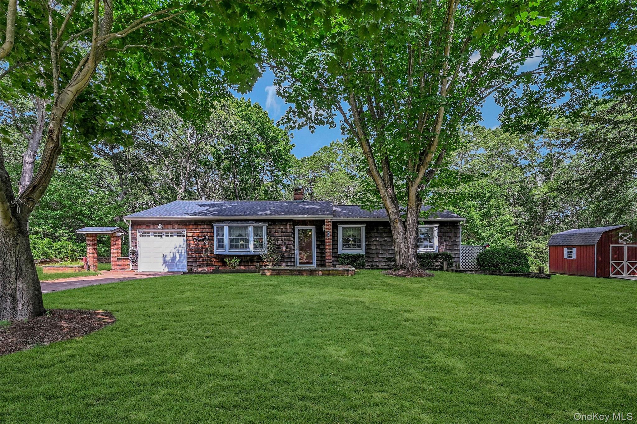 3 Peter Court, Manorville, NY 11949