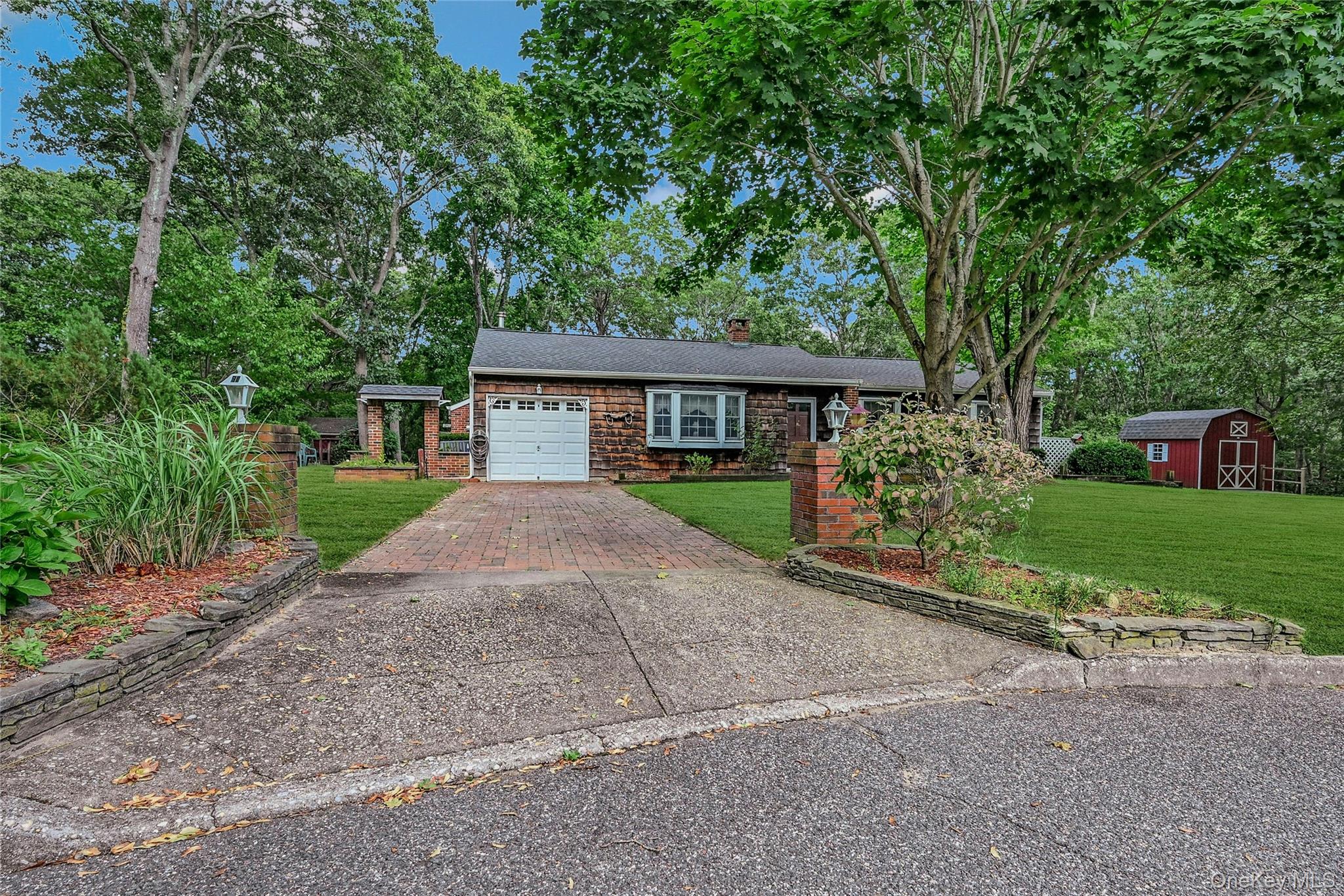 3 Peter Court, Manorville, NY 11949